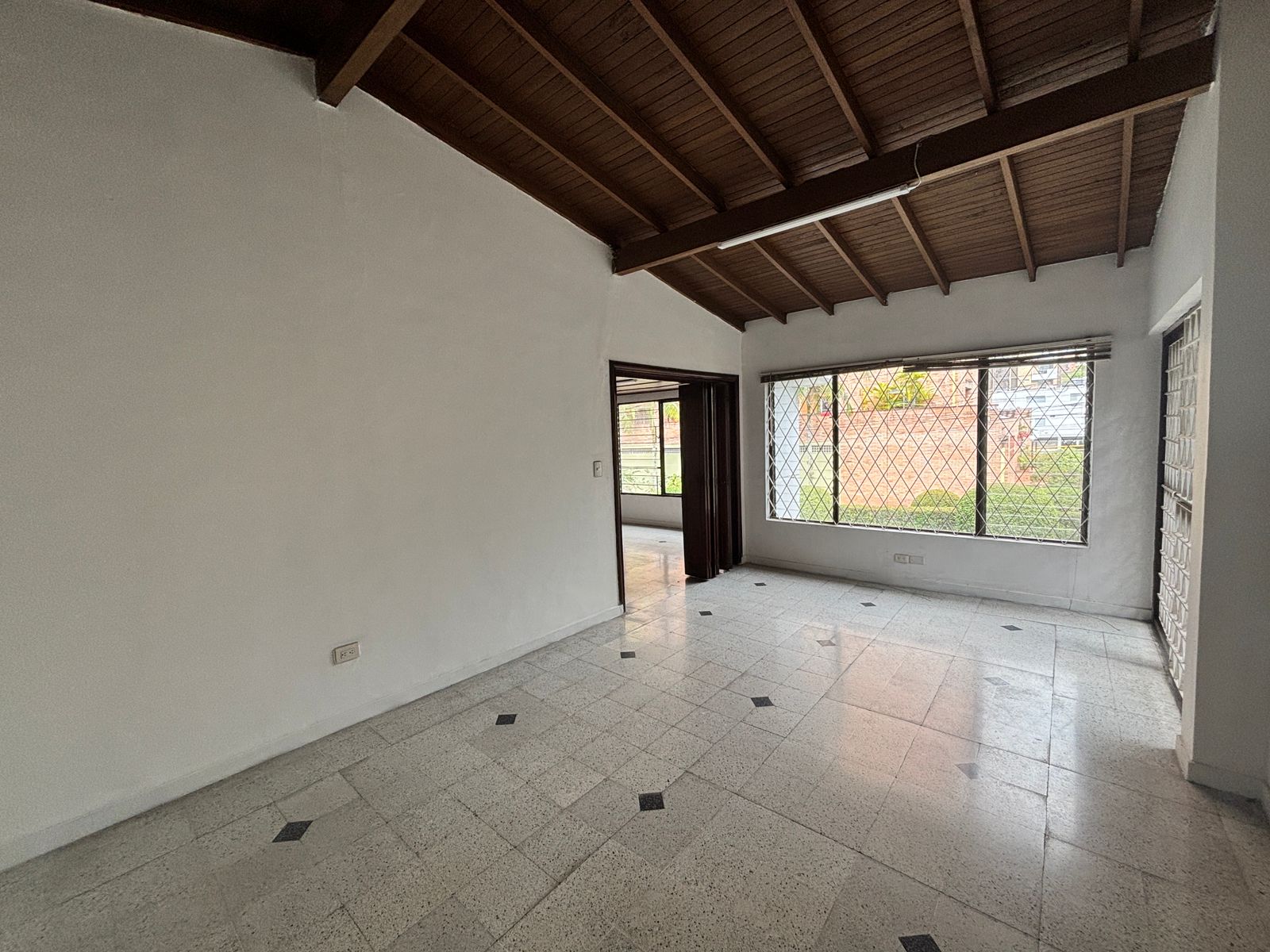 Casa en Arriendo en LAURELES Imagen de casa 2