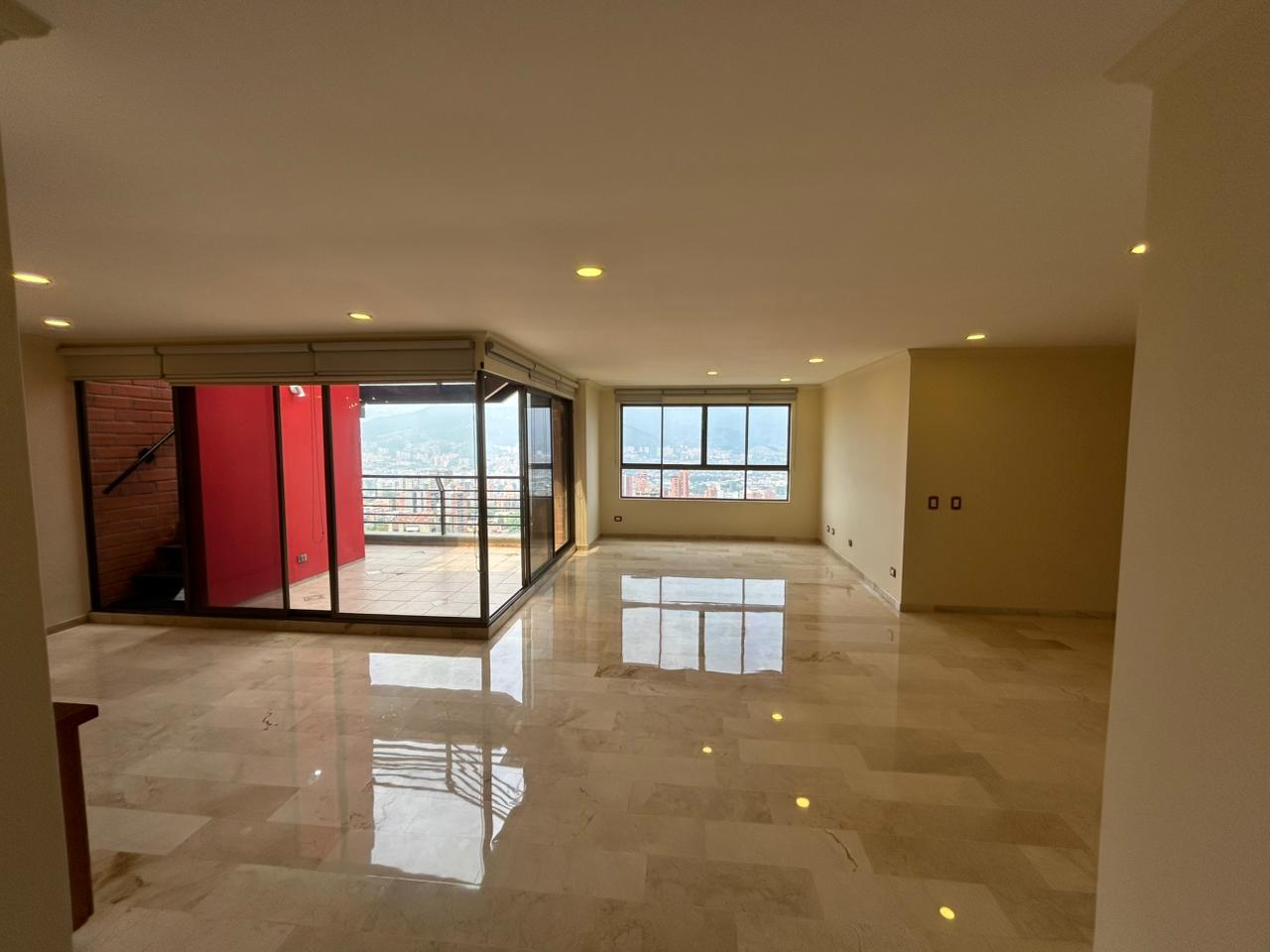 Apartamento en Arriendo en EL POBLADO Imagen de apartamento 2