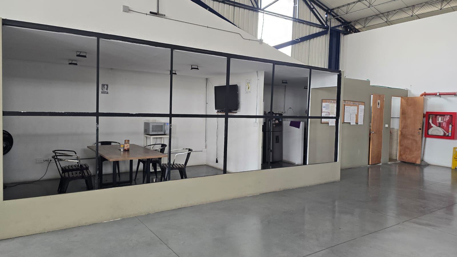 Bodega en Arriendo en LA ESMERALDA Imagen de bodega 3