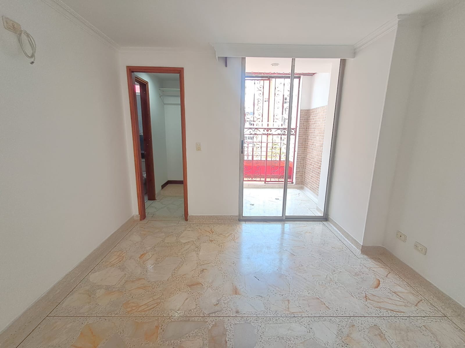 Apartamento en Arriendo en LAURELES Imagen de apartamento 2