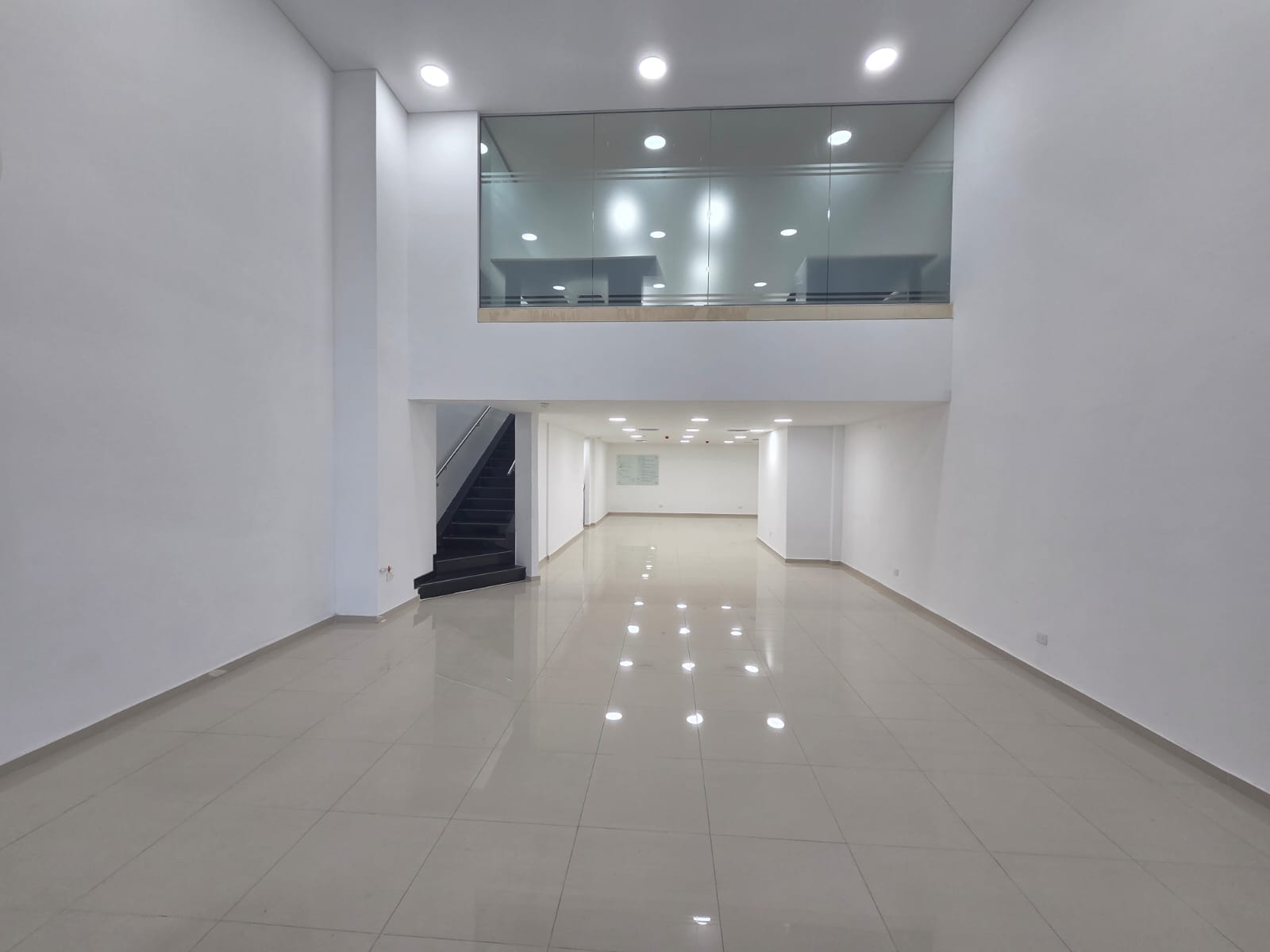 Local en Arriendo en VILLA COUNTRY Imagen principal de local