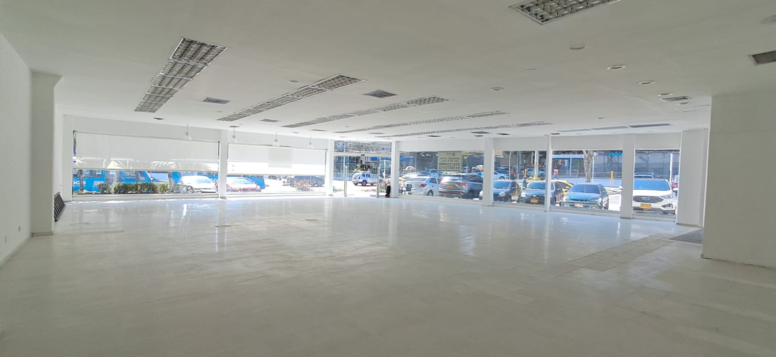 Local en Arriendo en ALTOS DEL PRADO Imagen de local 1