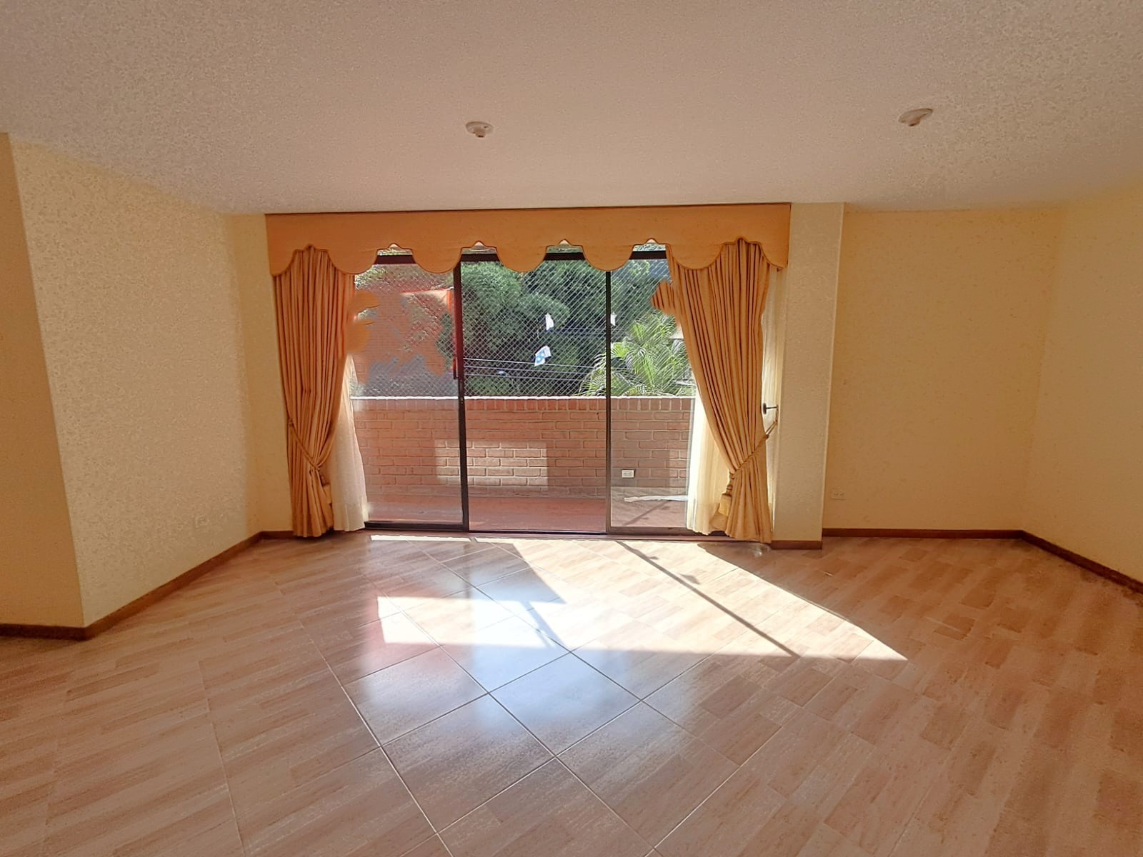 Apartamento en Arriendo en LA CASTELLANA Imagen de apartamento 1