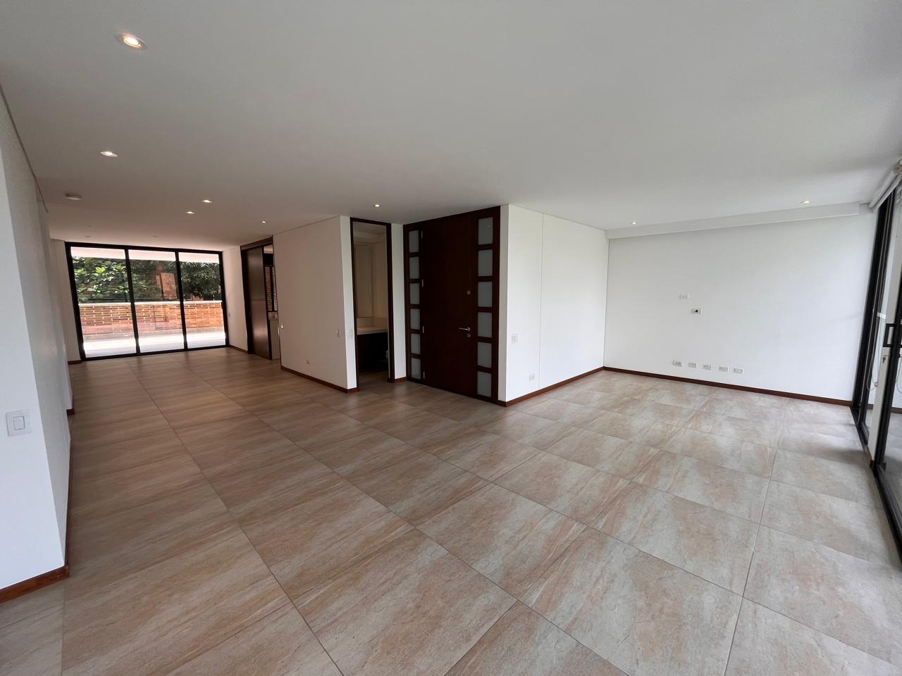 Apartamento en Arriendo en EL POBLADO Imagen de apartamento 3
