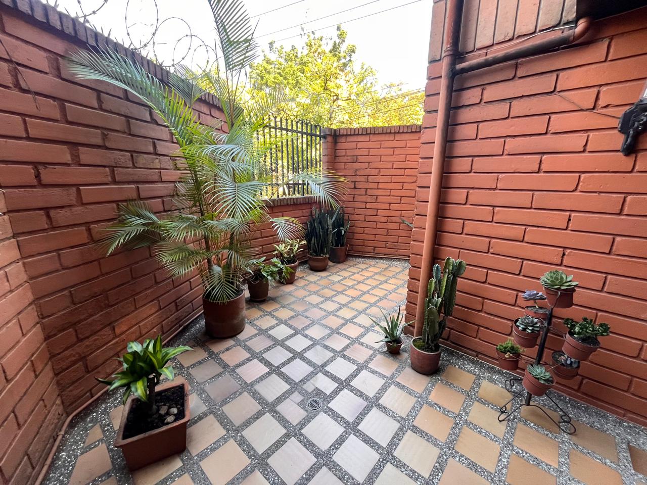 Apartamento en Arriendo en PATIO BONITO Imagen de apartamento 1