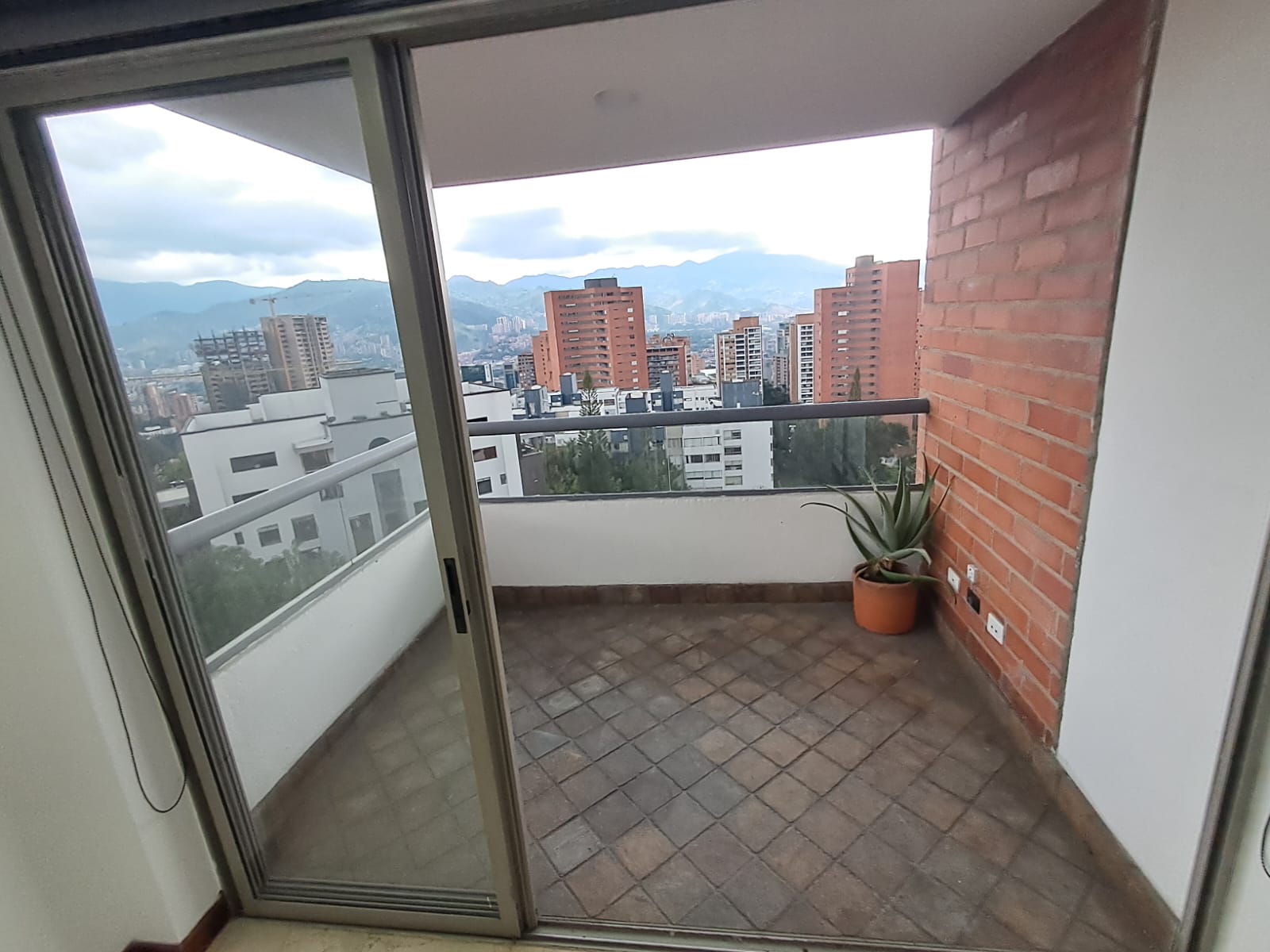 Apartamento en Arriendo en POBLADO Imagen de apartamento 1