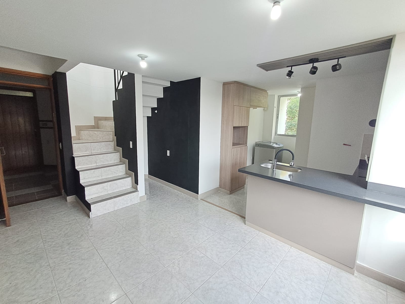 Apartamento en Arriendo en LA AGUACATALA Imagen de apartamento 2