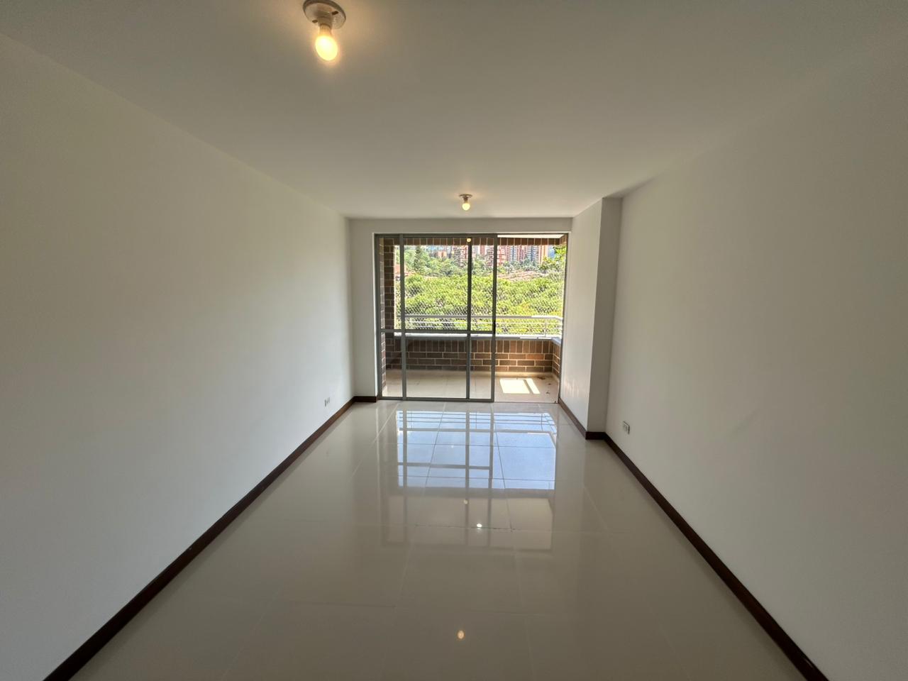 Apartamento en Arriendo en EL ESCOBERO Imagen de apartamento 3