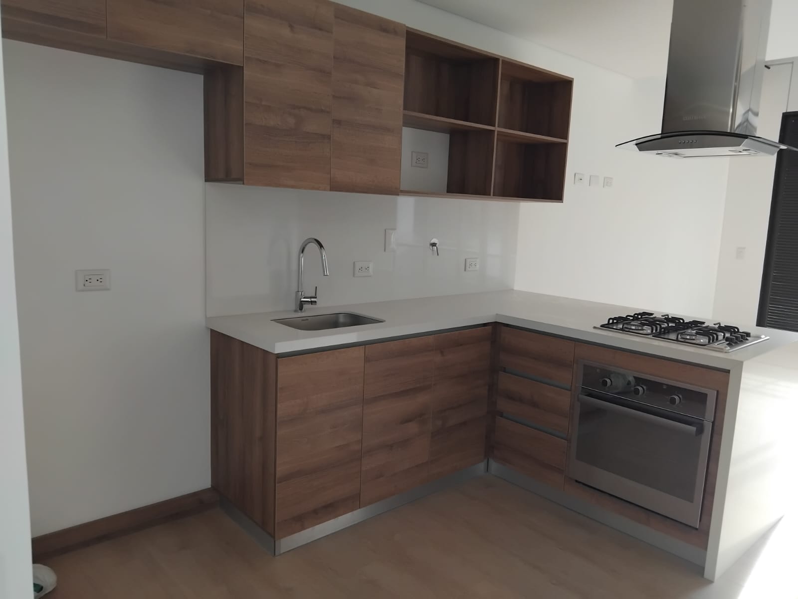 Apartamento en Arriendo en CIUDAD DEL RIO Imagen de apartamento 1