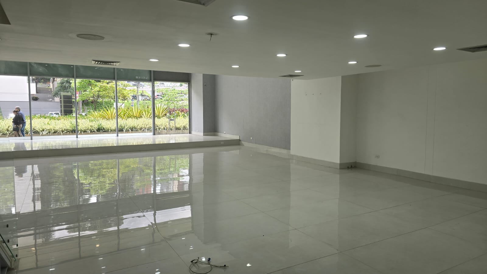 Local en Arriendo en EL POBLADO Imagen de Local