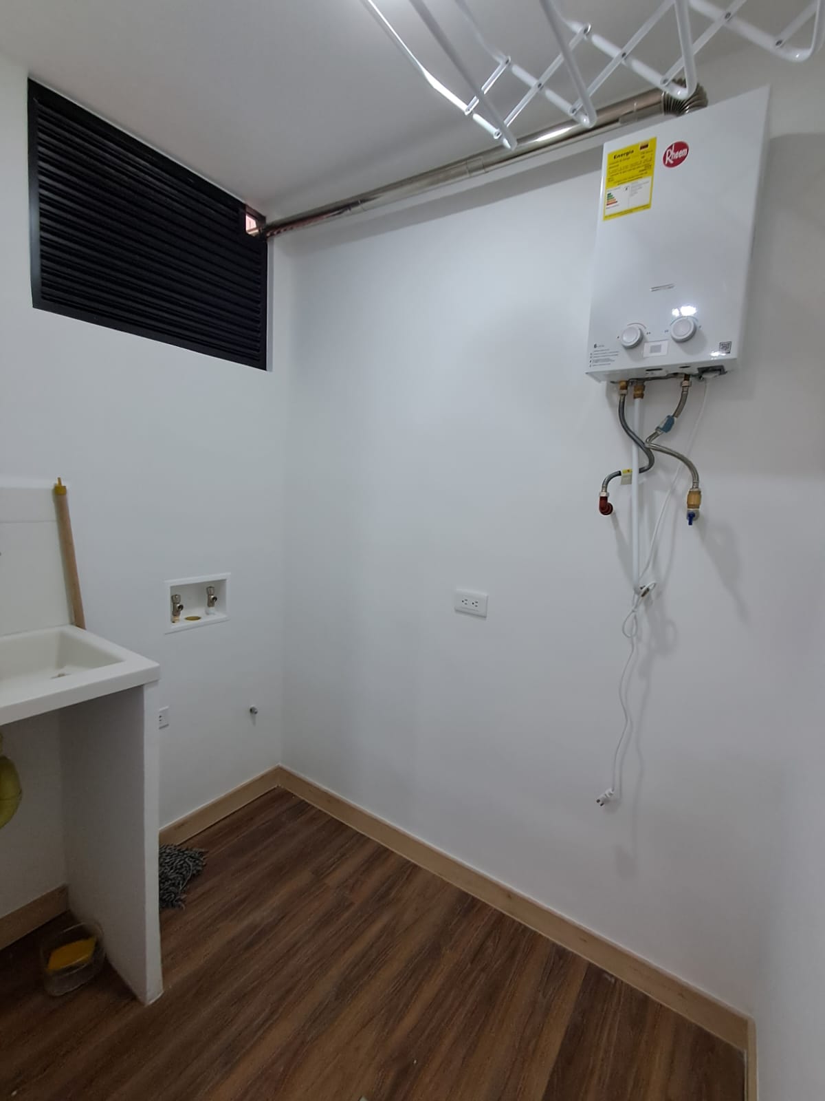 Apartamento en Arriendo en SAN ANTONIO DE PEREIRA Imagen de apartamento 2