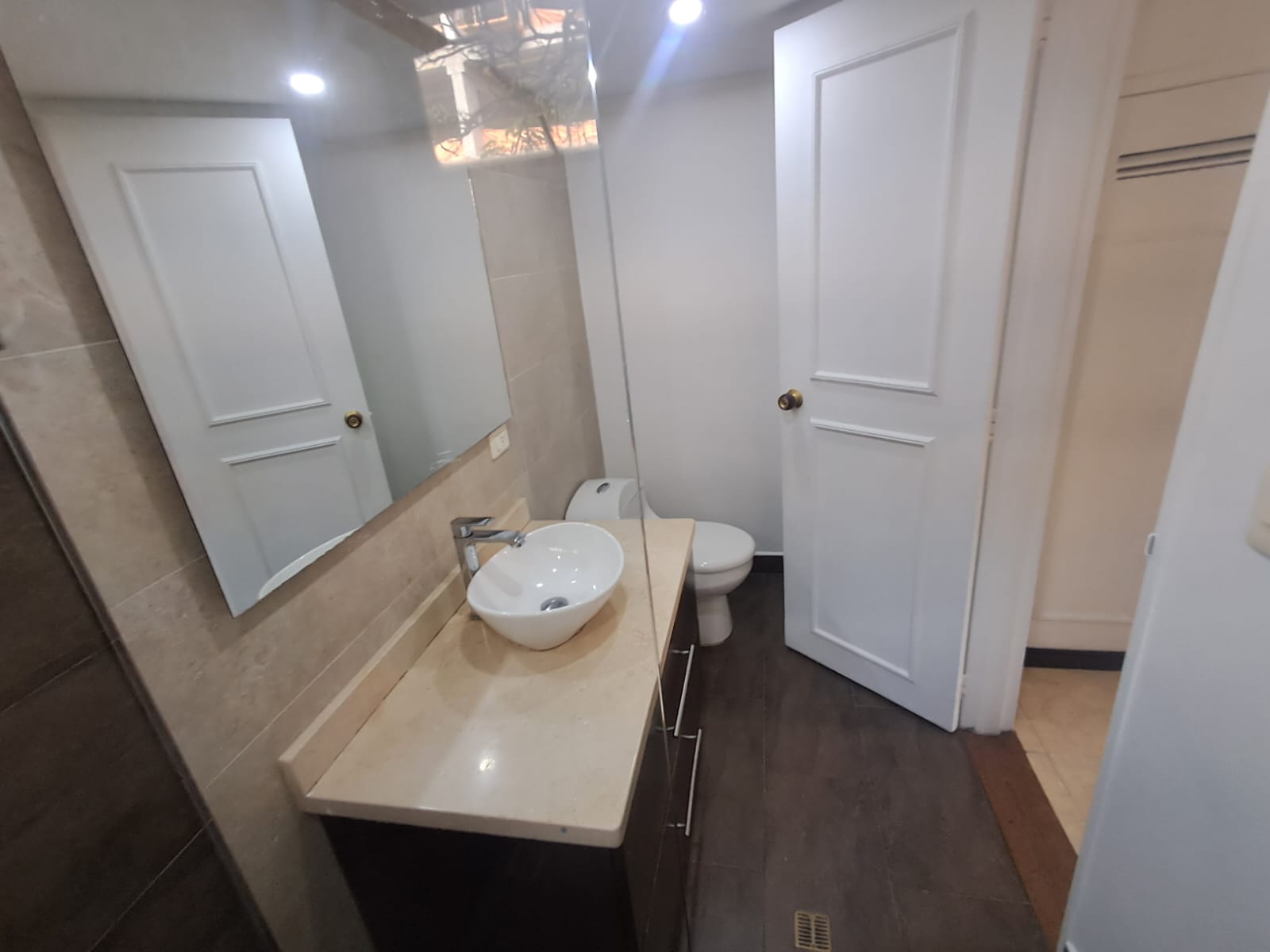 Apartamento en Arriendo en POBLADO Imagen de Apartamento 17