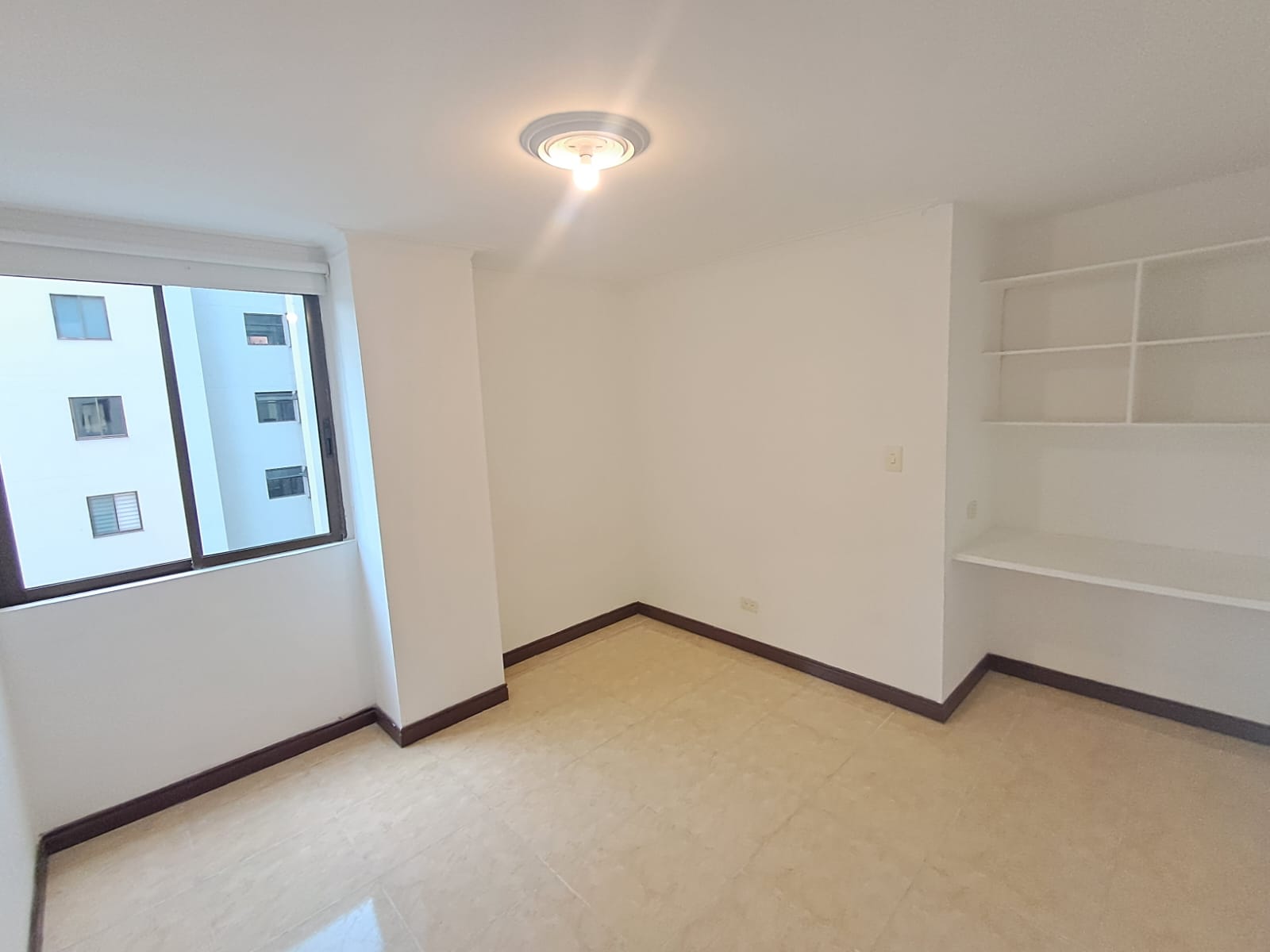 Apartamento en Arriendo en POBLADO Imagen de Apartamento 13