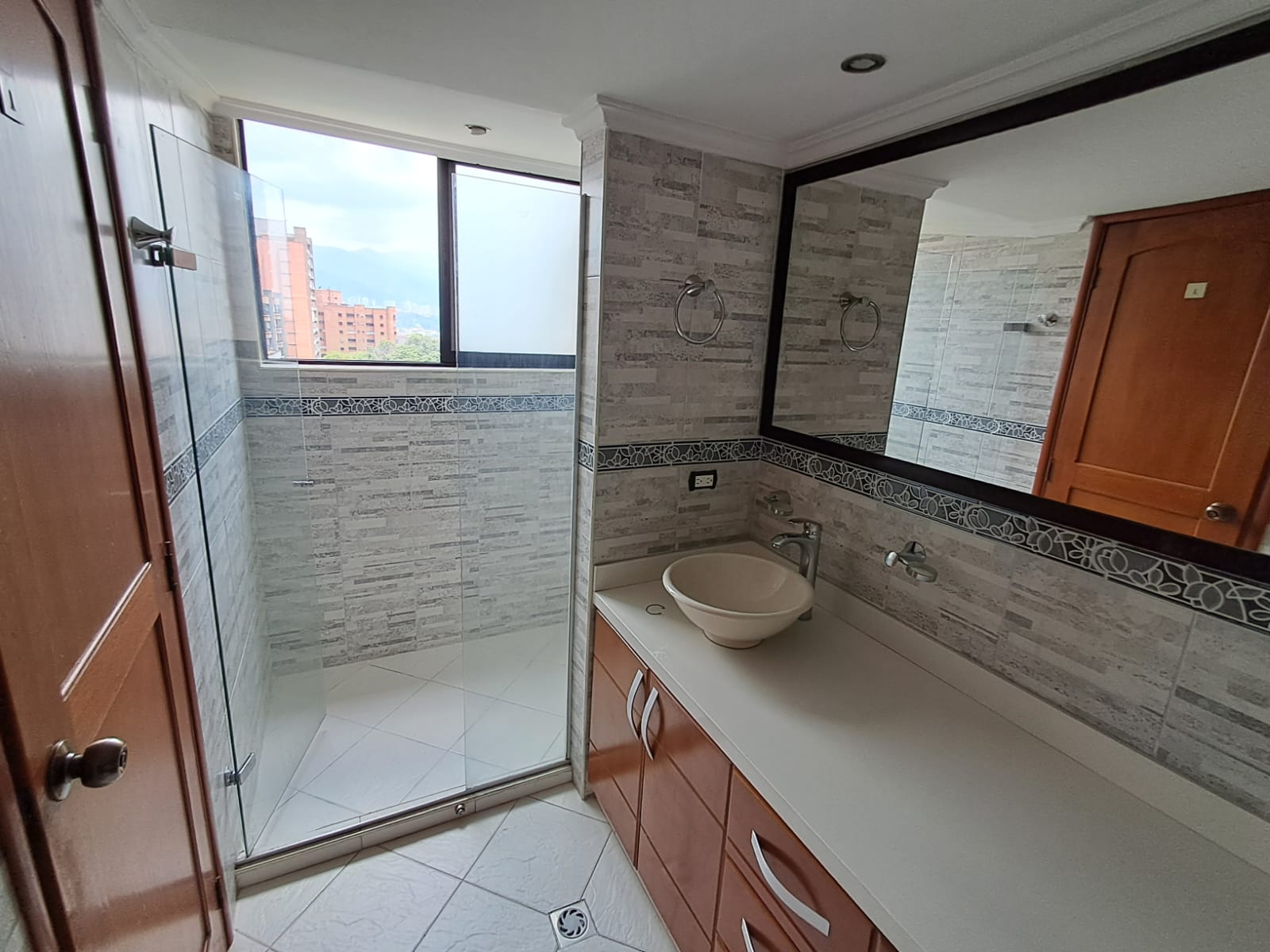 Apartamento en Arriendo en POBLADO Imagen de Apartamento 24