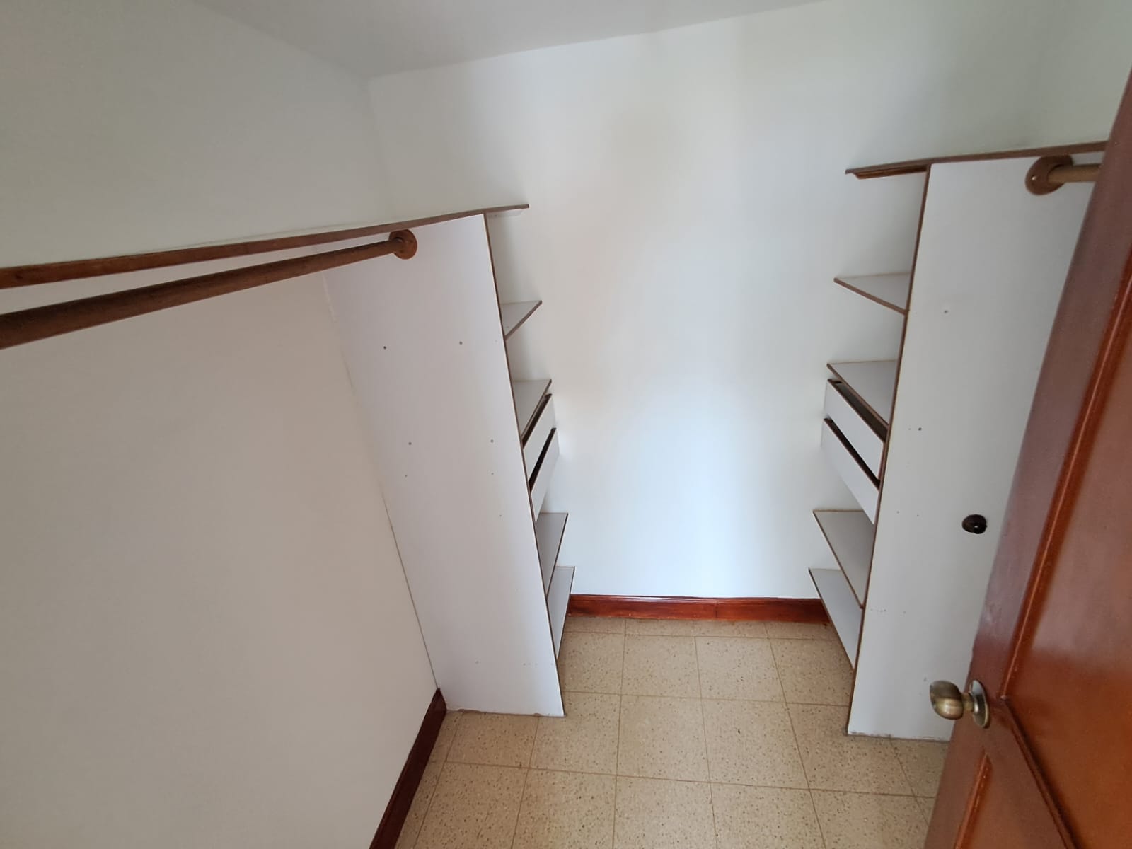 Apartamento en Arriendo en POBLADO Imagen de Apartamento 22