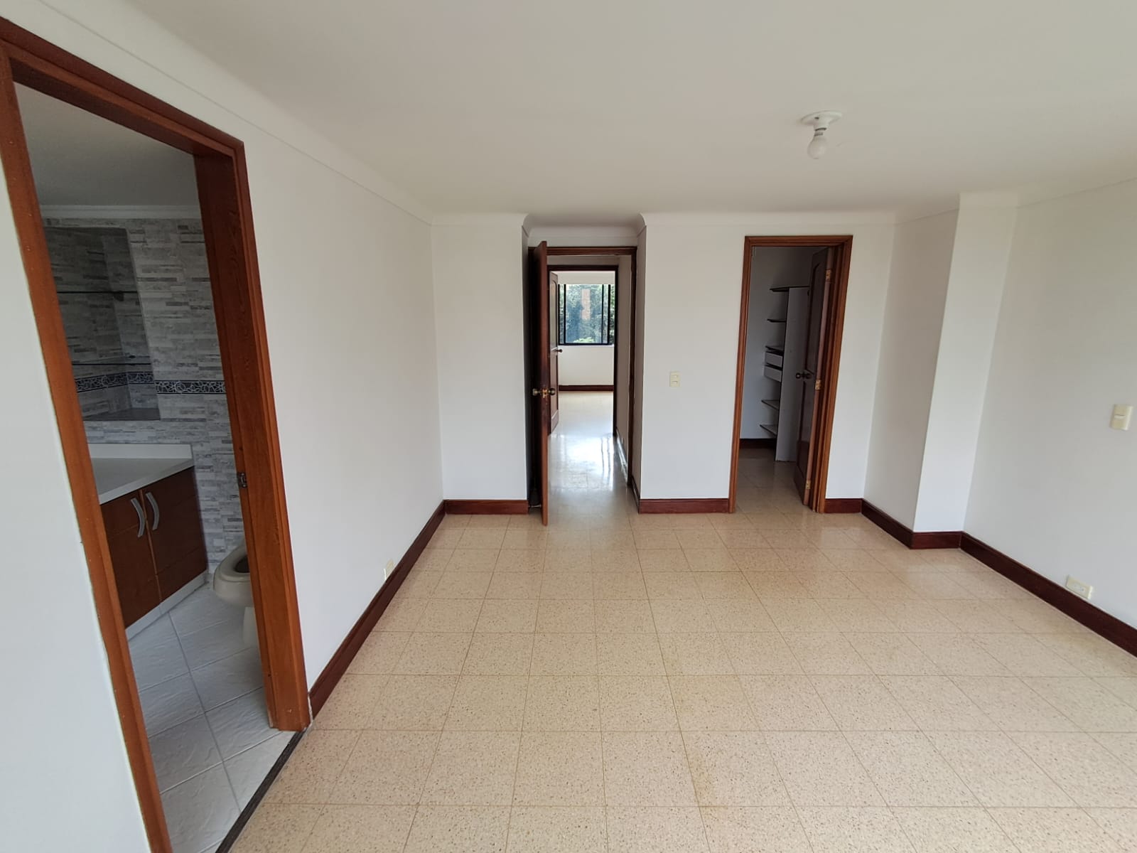 Apartamento en Arriendo en POBLADO Imagen de Apartamento 20