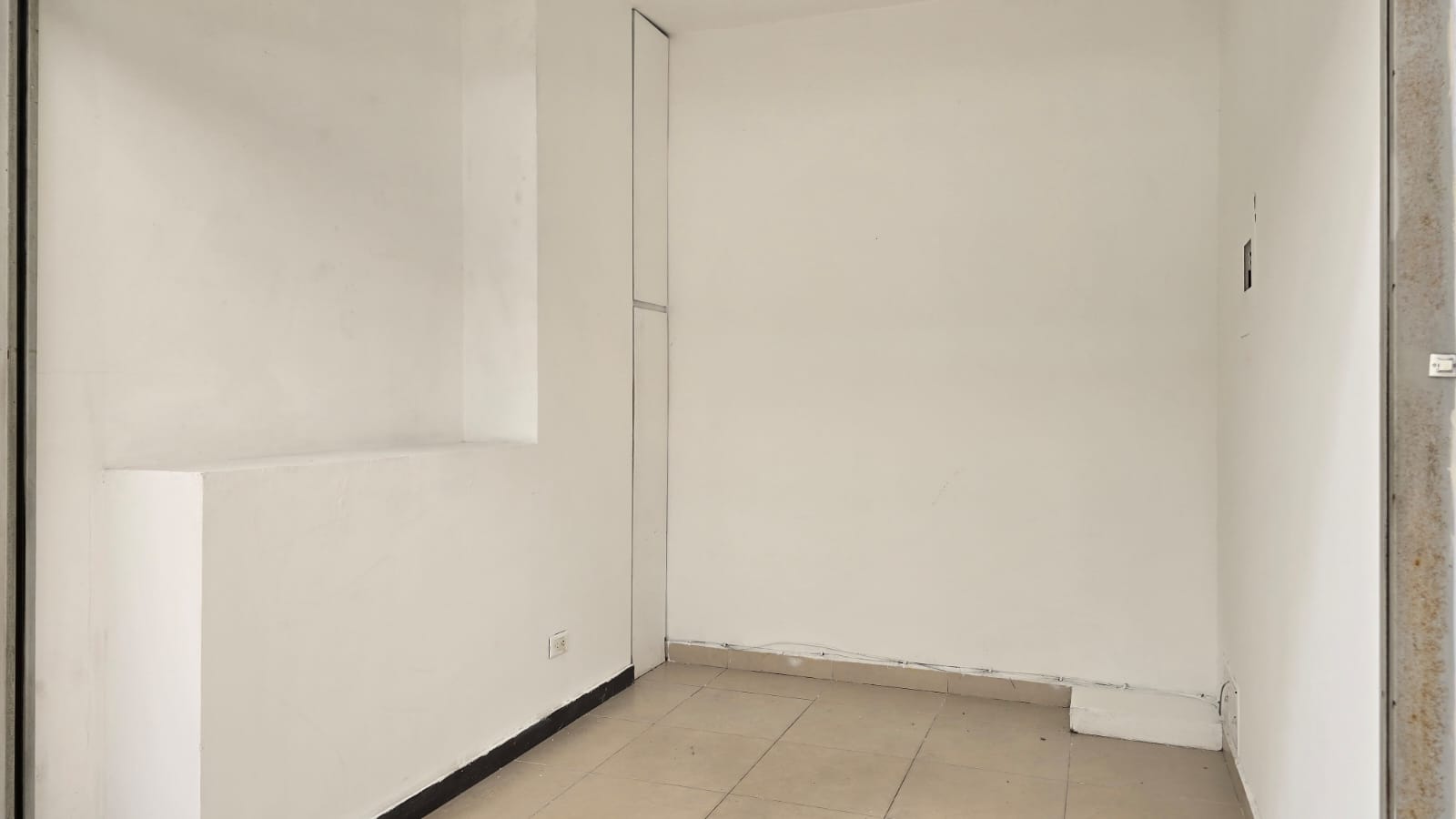 Imagen de Local en arriendo en Antioquia, SABANETA, CALLE LARGA