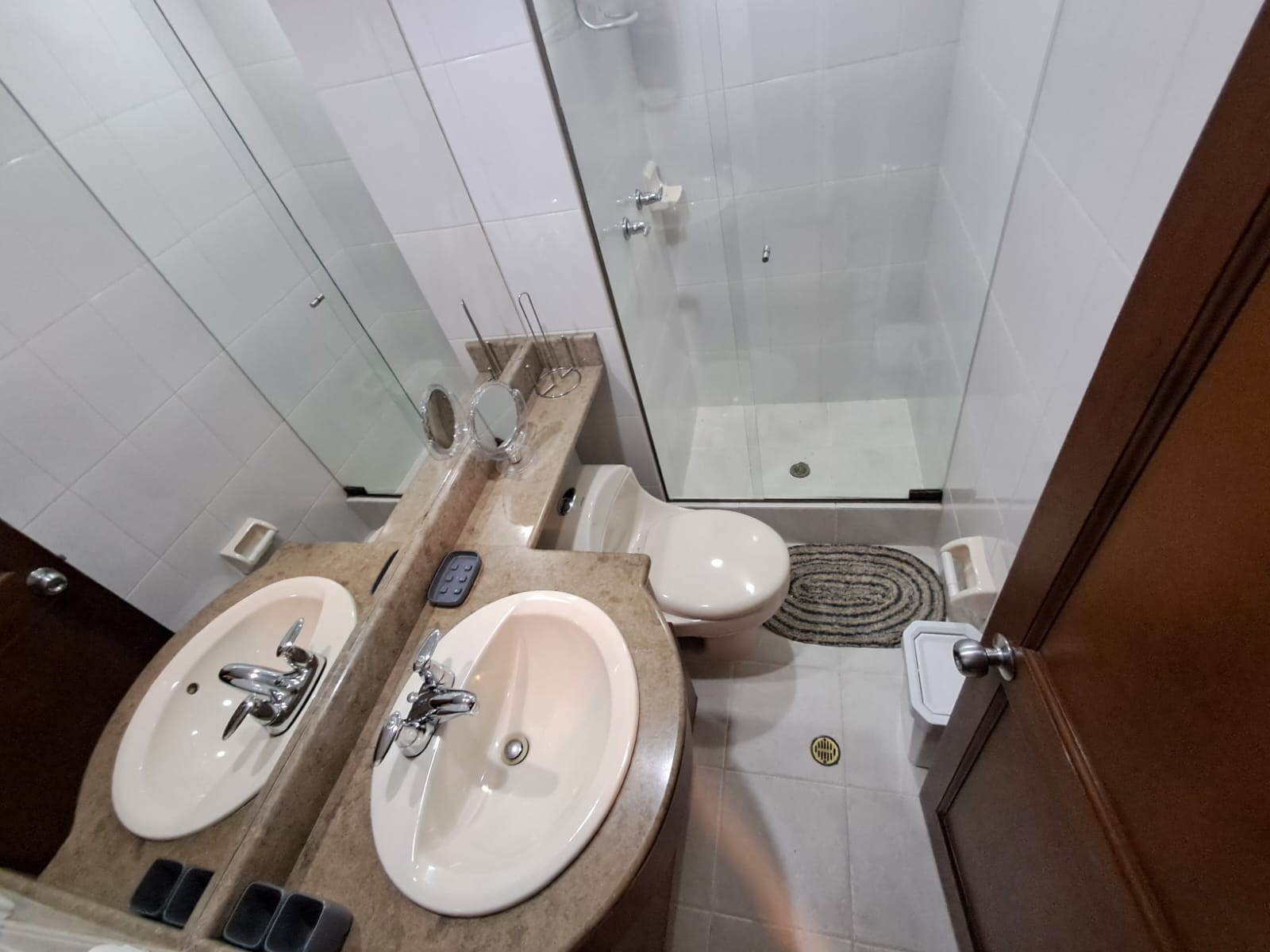 Apartamento en Arriendo en POBLADO Imagen de Apartamento 18