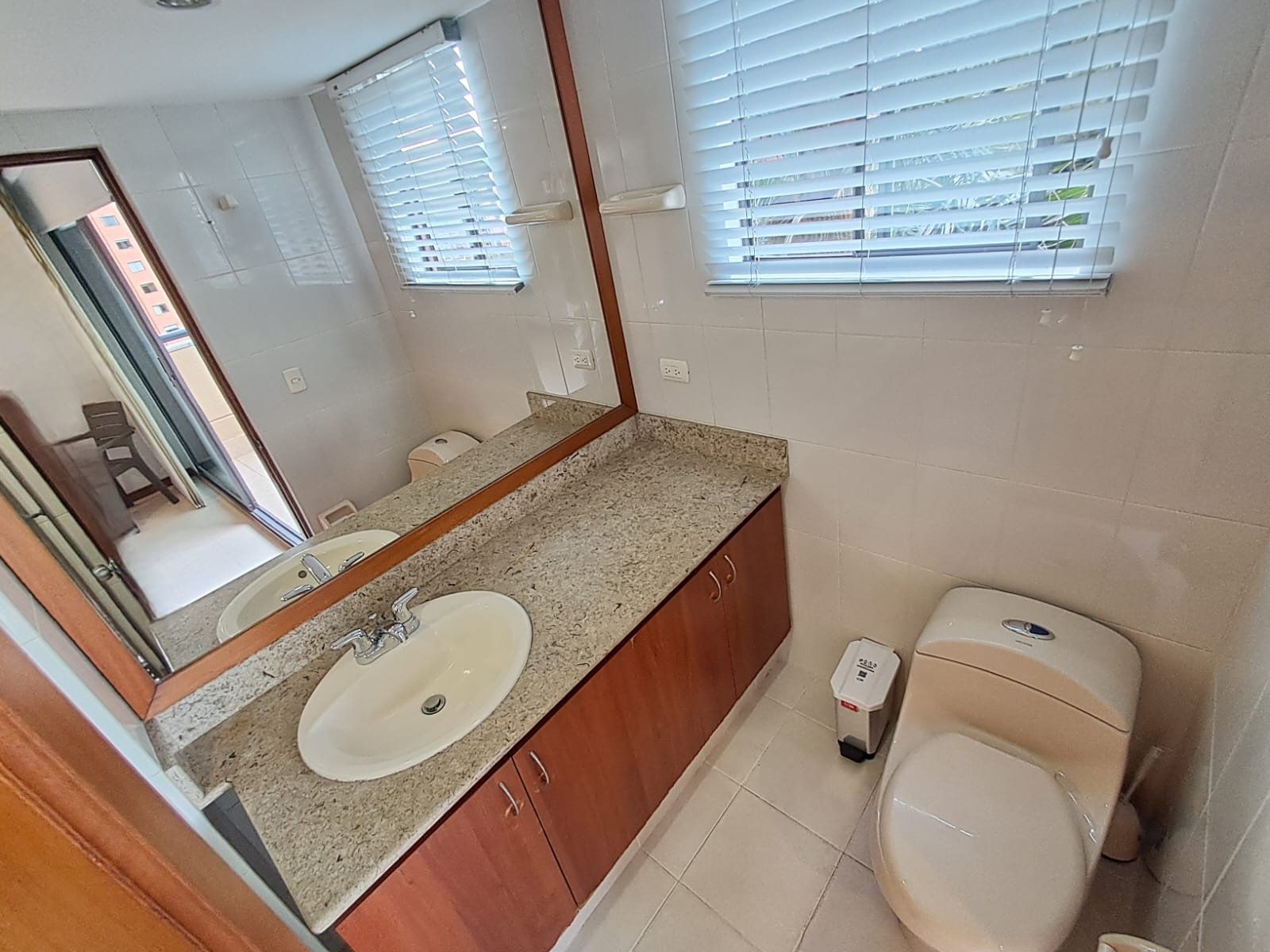 Apartamento en Arriendo en POBLADO Imagen de Apartamento 17