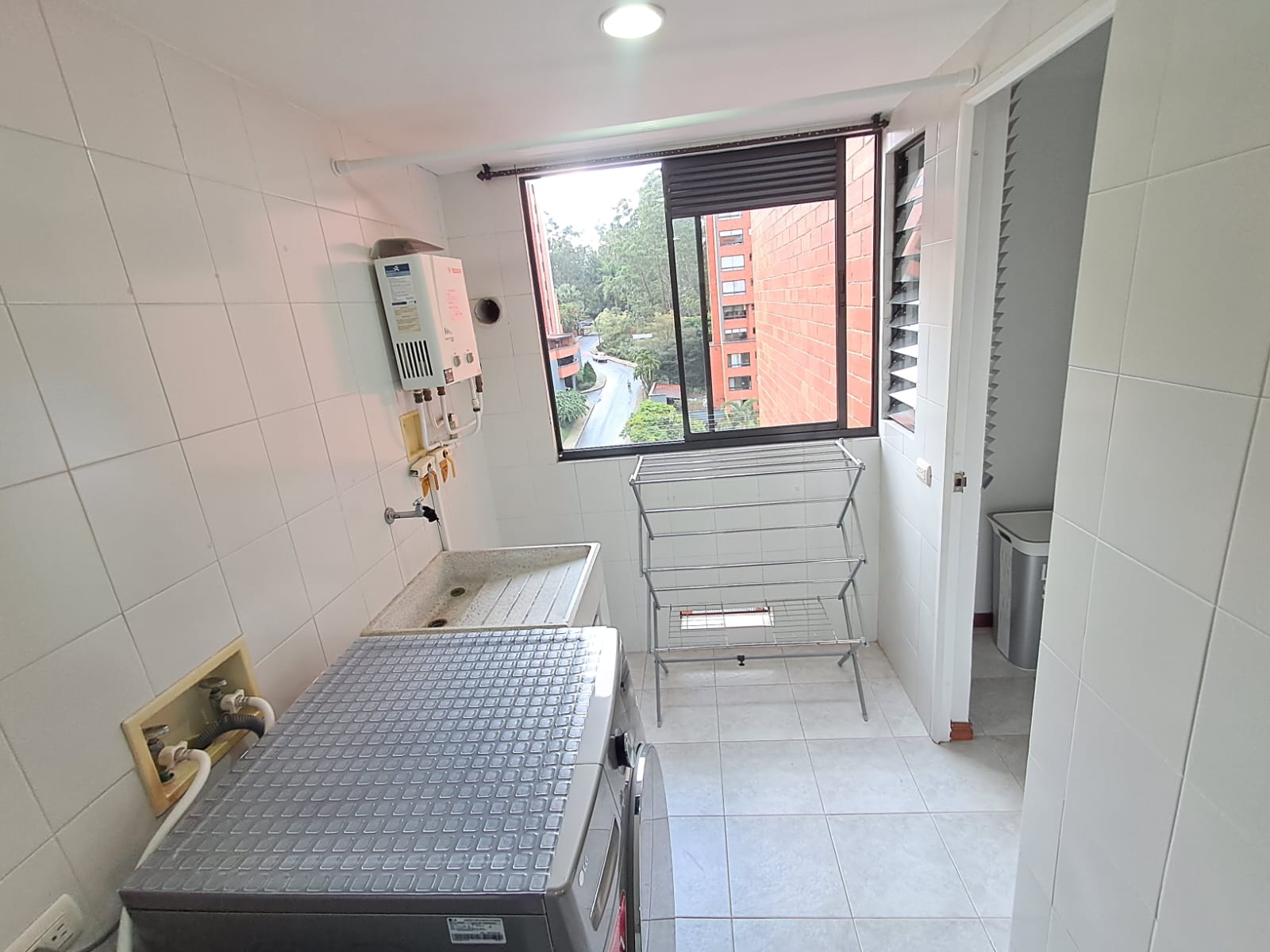 Apartamento en Arriendo en POBLADO Imagen de apartamento 2