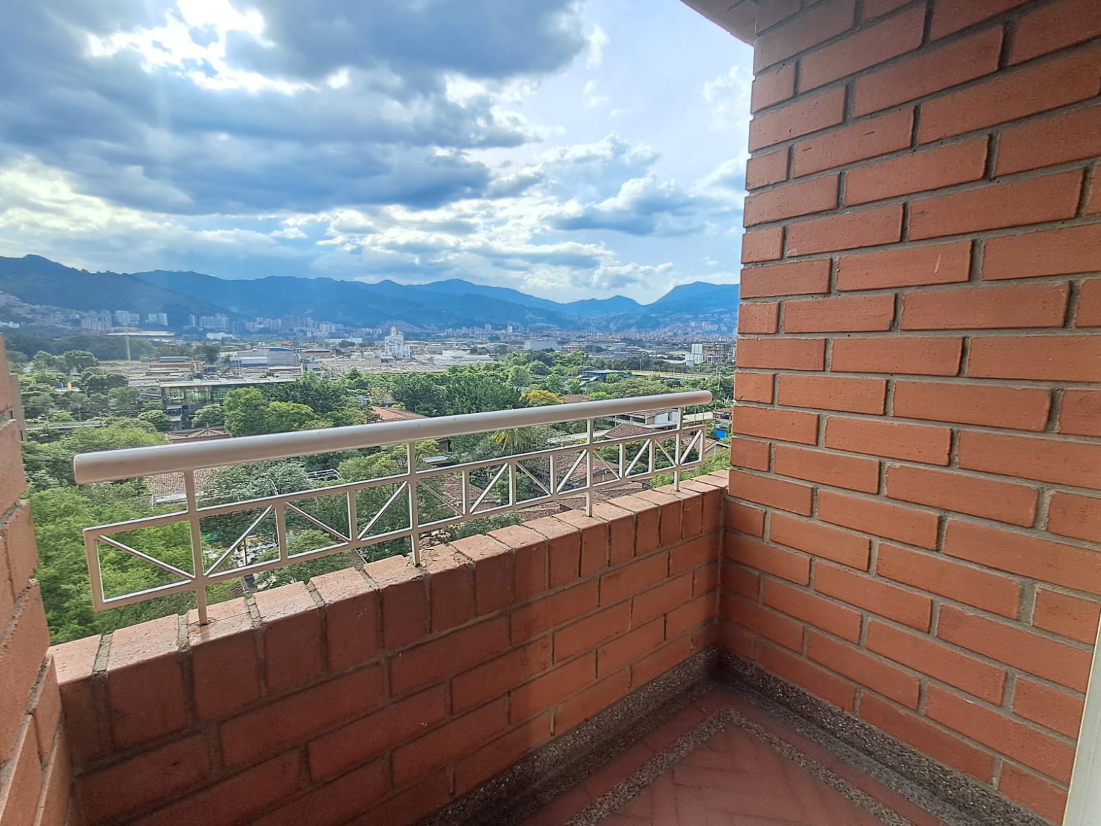 Apartamento en Arriendo en POBLADO Imagen de Apartamento 7