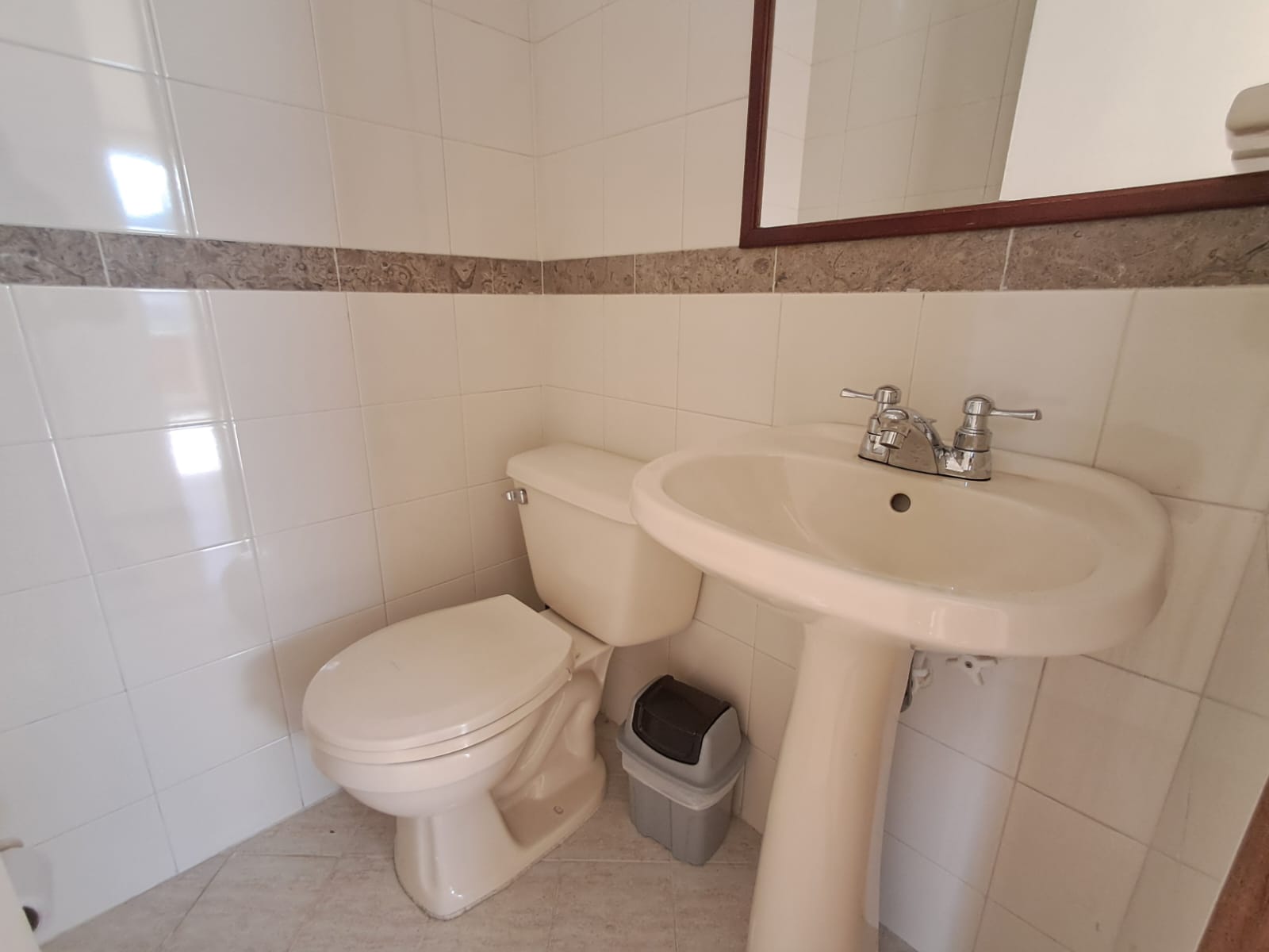 Apartamento en Arriendo en POBLADO Imagen de Apartamento 8
