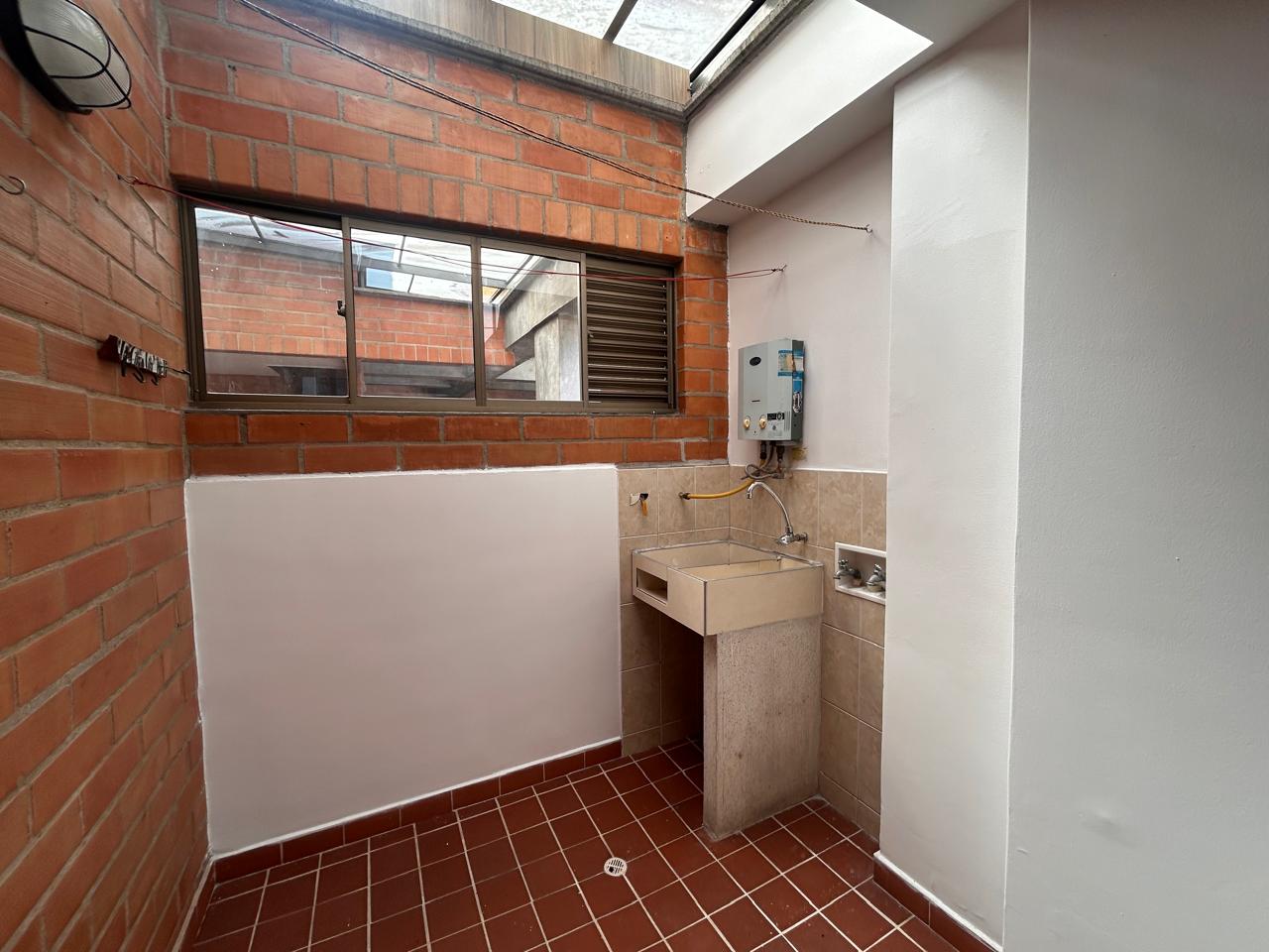 Apartamento en Arriendo en CALASANZ Imagen de Apartamento 9