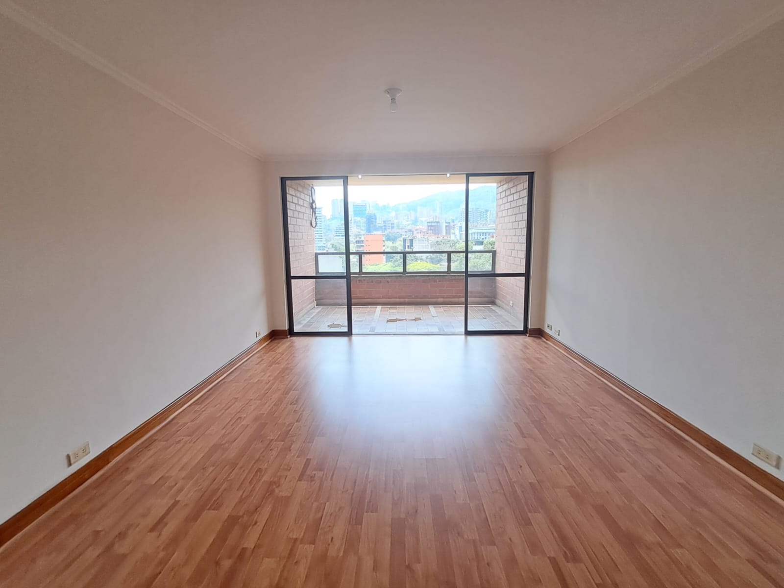 Apartamento en Arriendo en EL POBLADO Imagen de Apartamento 11