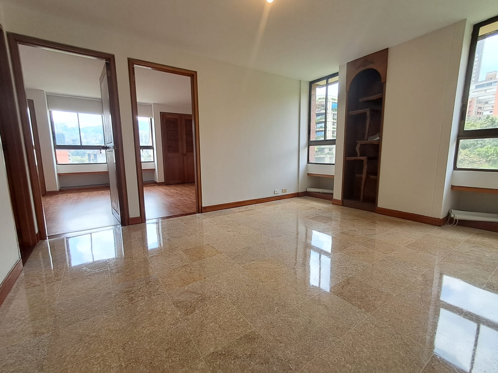 Apartamento en Arriendo en EL POBLADO Imagen de Apartamento 17