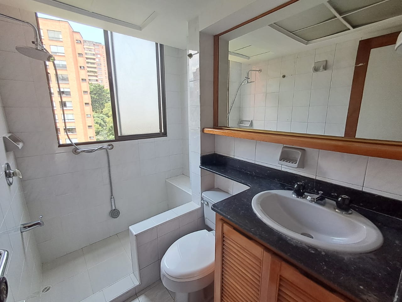 Apartamento en Arriendo en EL POBLADO Imagen de Apartamento 28
