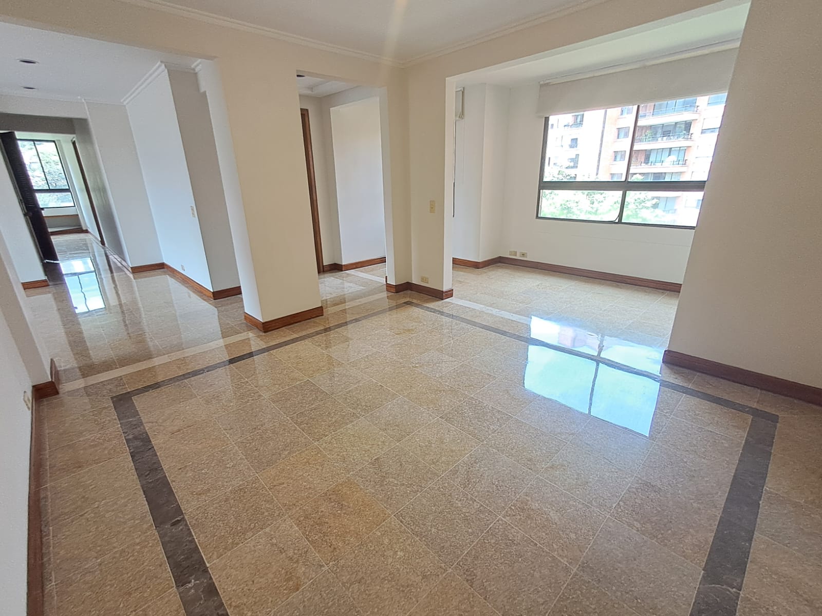 Apartamento en Arriendo en EL POBLADO Imagen de Apartamento 8