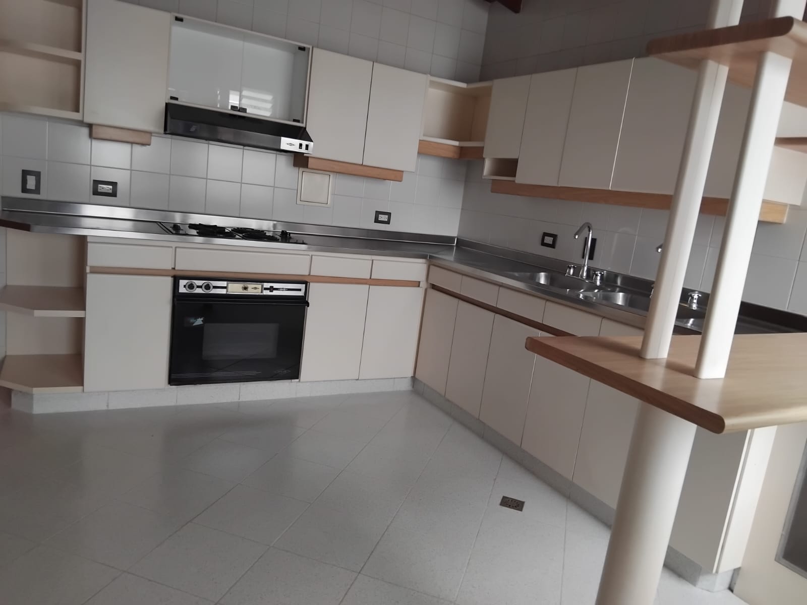 Apartamento en Arriendo en LAURELES Imagen de Apartamento 11