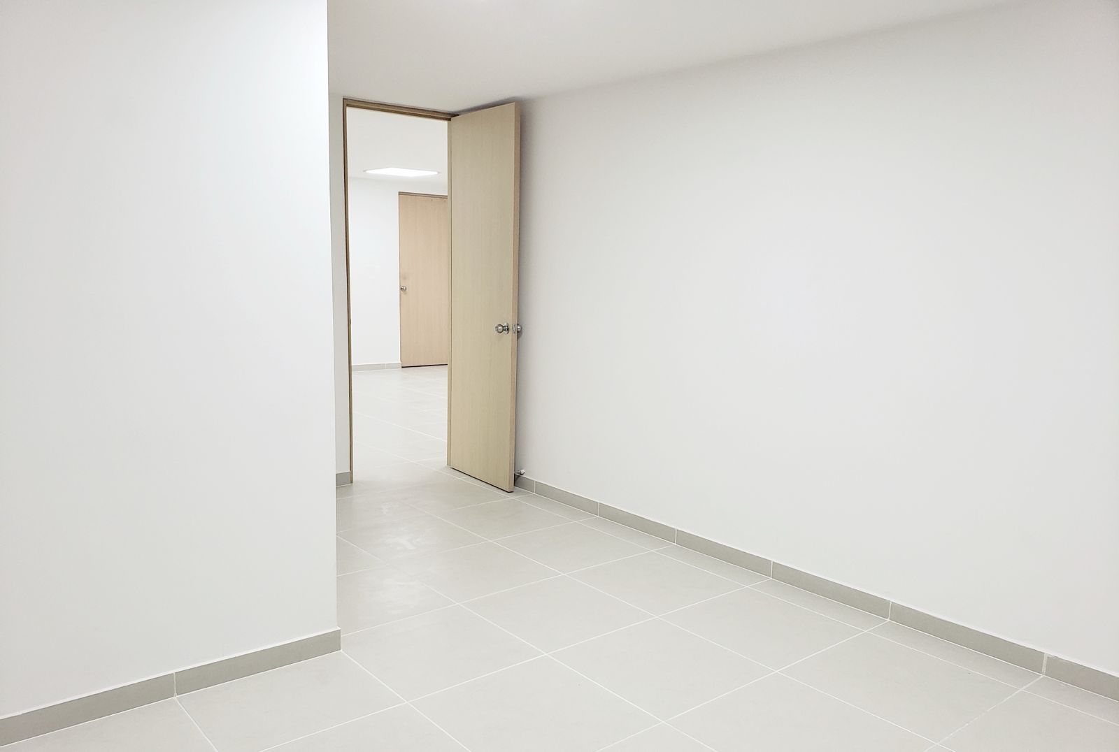 Imagen de Oficina en arriendo en Antioquia, MEDELLÍN, SURAMERICANA Imagen de Oficina en arriendo en Antioquia, MEDELLÍN, SURAMERICANA