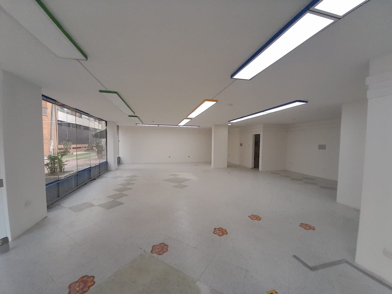 Imagen de Local 8