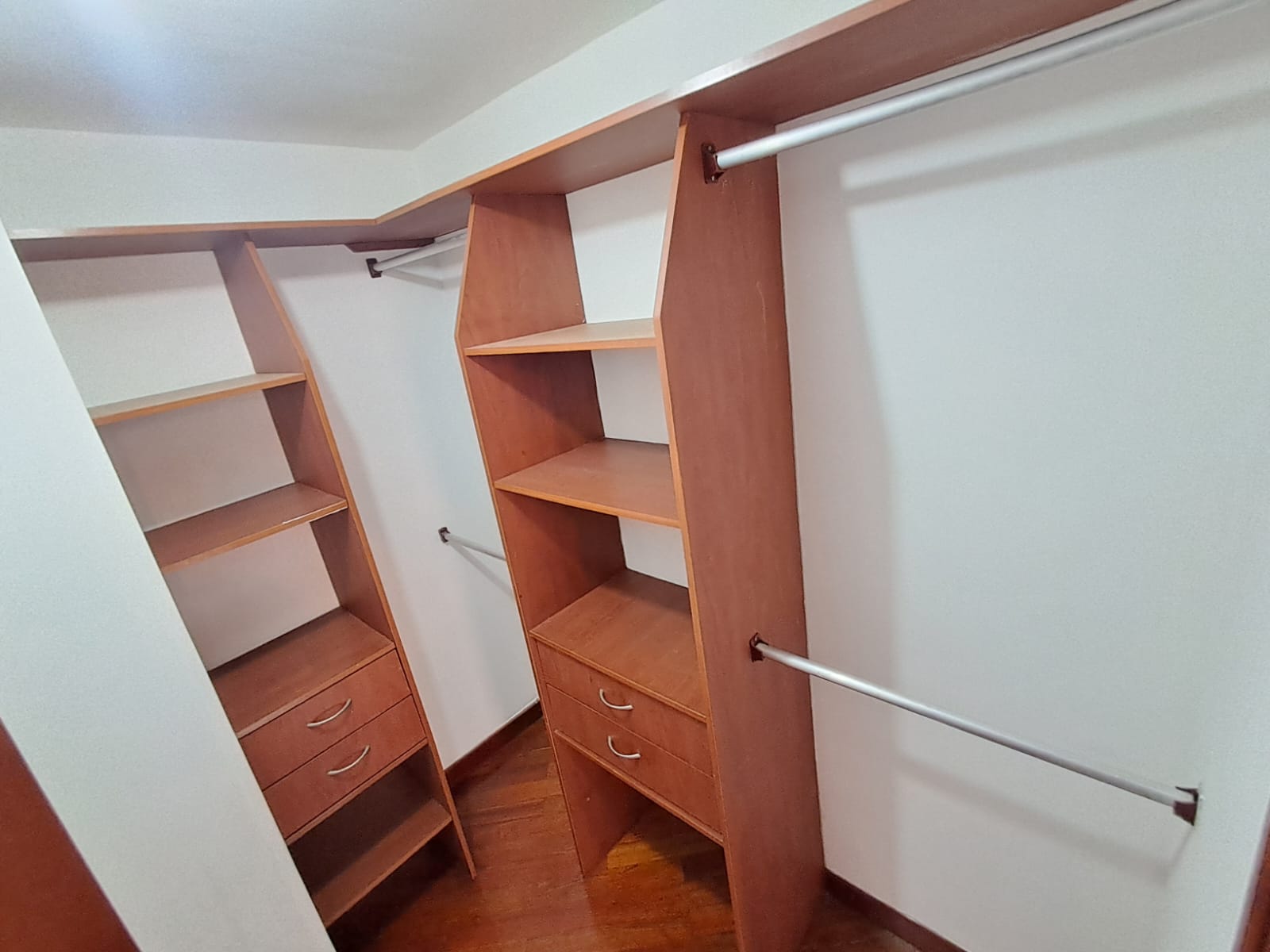 Apartamento en Arriendo en POBLADO Imagen de Apartamento 12