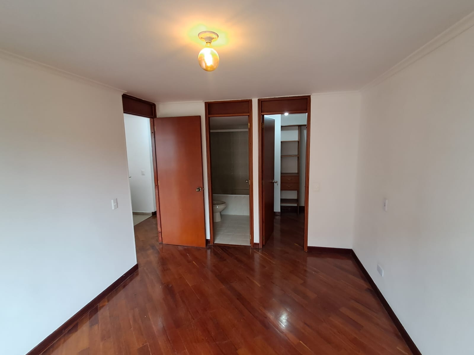 Apartamento en Arriendo en POBLADO Imagen de Apartamento 10
