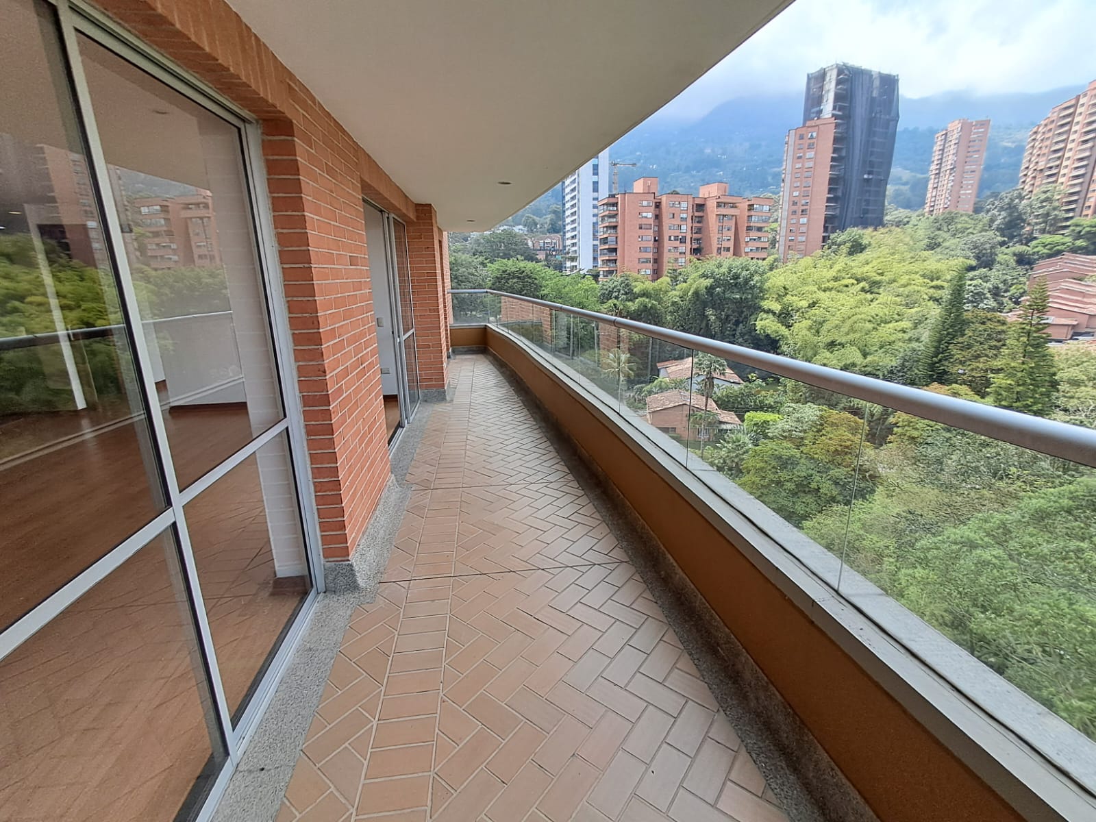 Apartamento en Arriendo en POBLADO Imagen de Apartamento 10