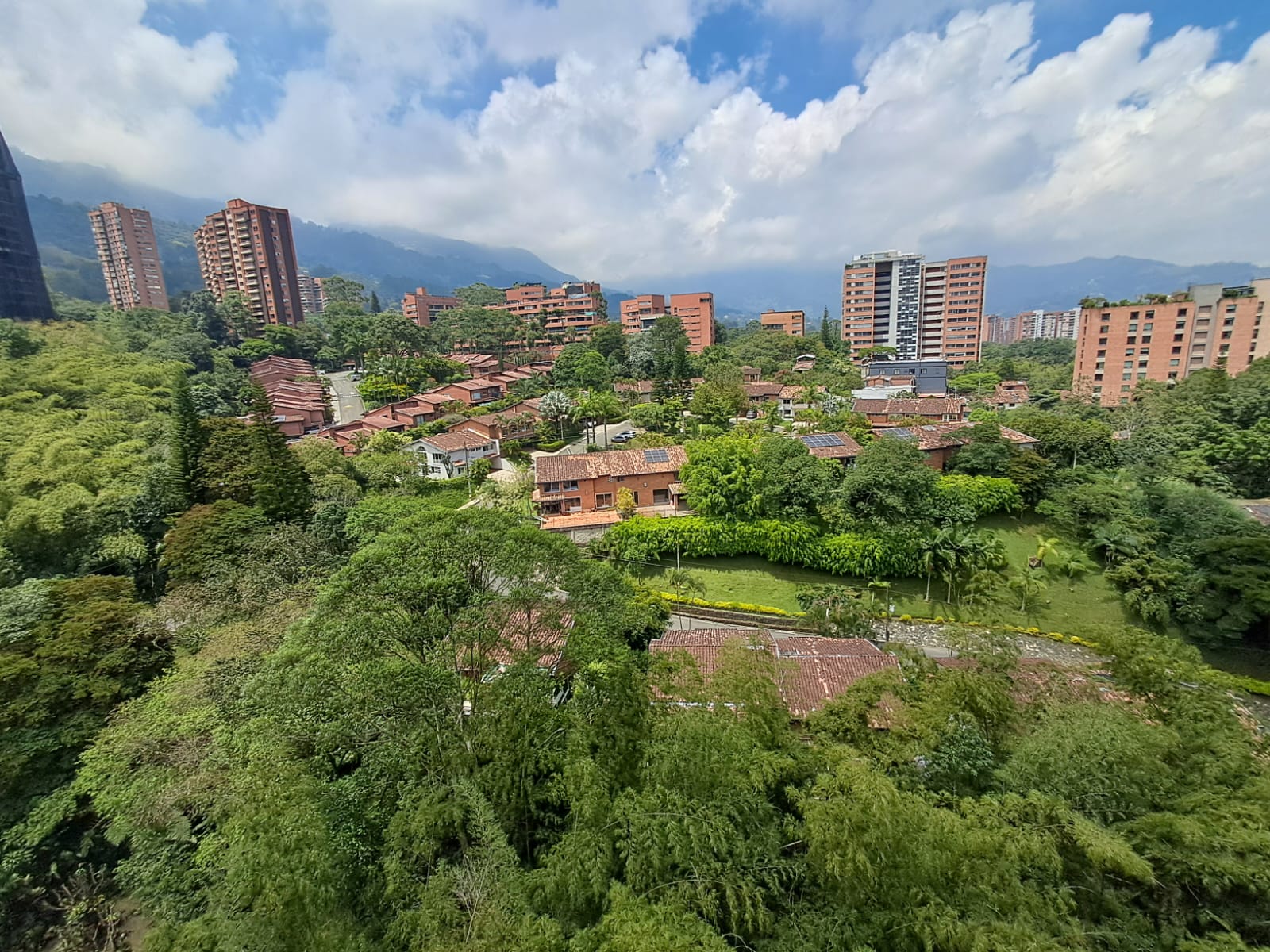 Apartamento en Arriendo en POBLADO Imagen de Apartamento 12