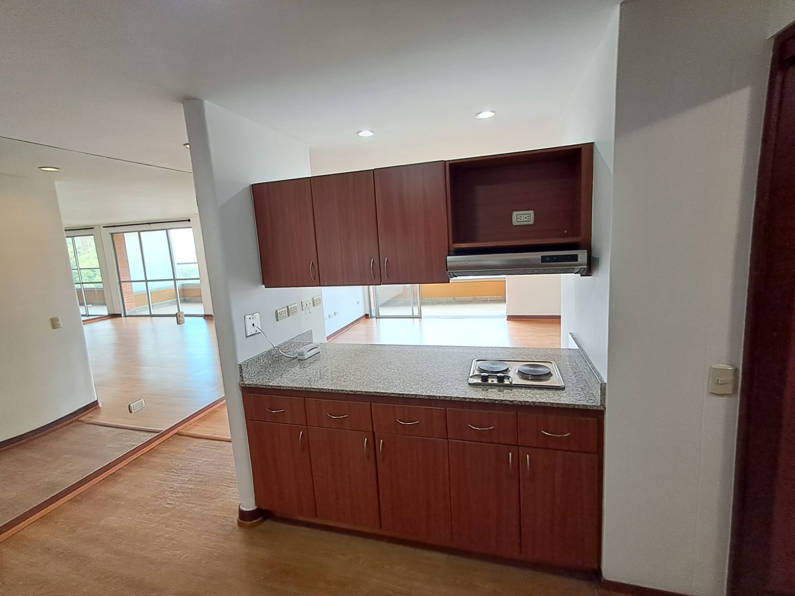 Apartamento en Arriendo en POBLADO Imagen de apartamento 3