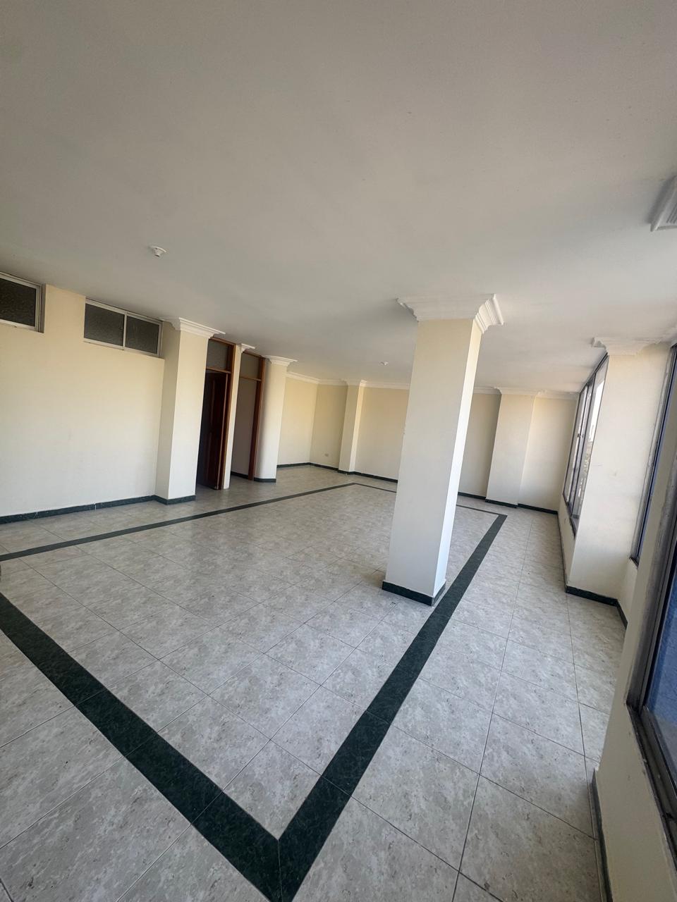 Edificio en Venta en EL PORVENIR Imagen de Edificio 18