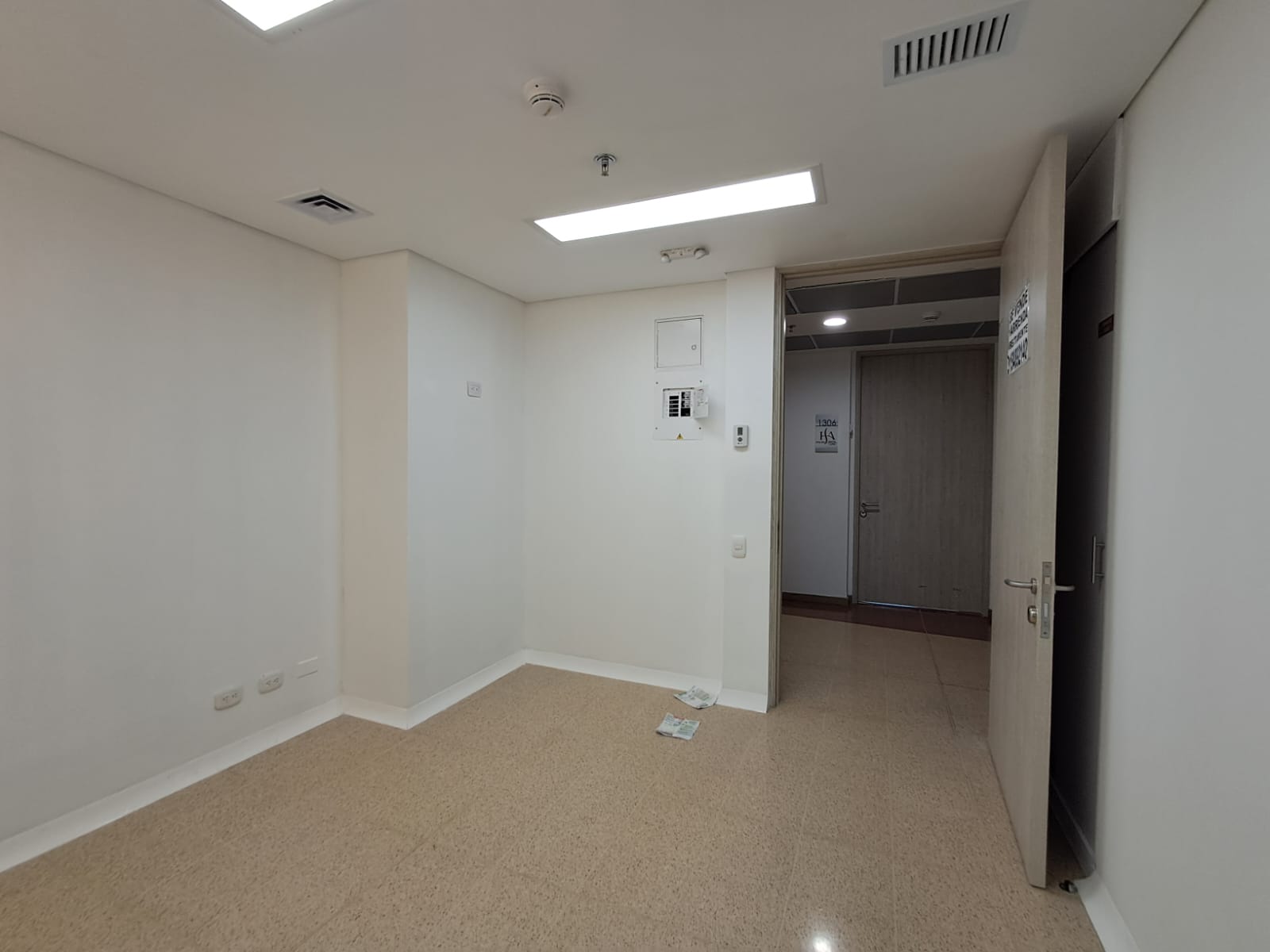 Imagen de Consultorio en arriendo en Antioquia, ENVIGADO, -