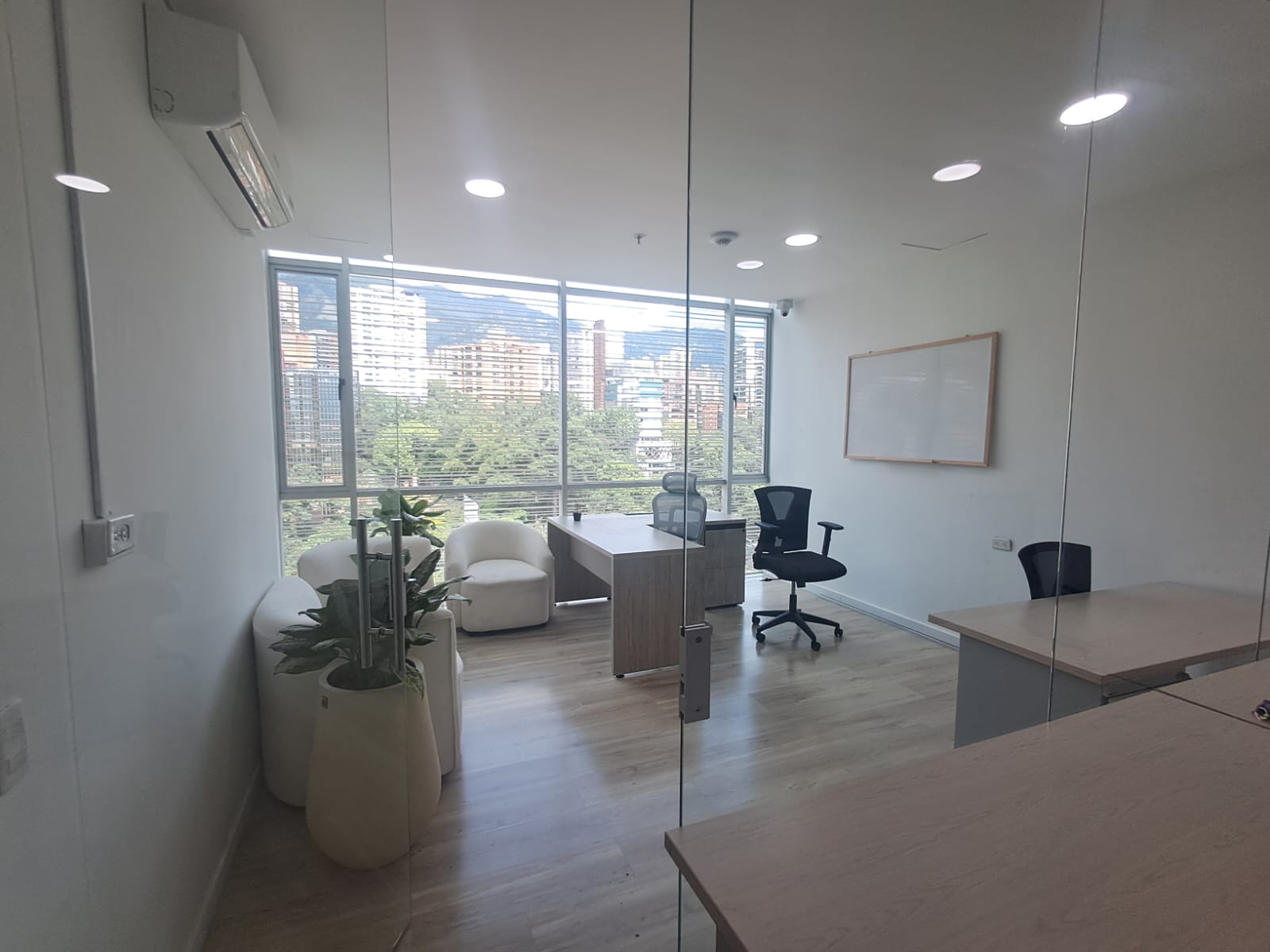 Imagen de Oficina en arriendo en Antioquia, MEDELLÍN, MANILA Imagen de Oficina en arriendo en Antioquia, MEDELLÍN, MANILA