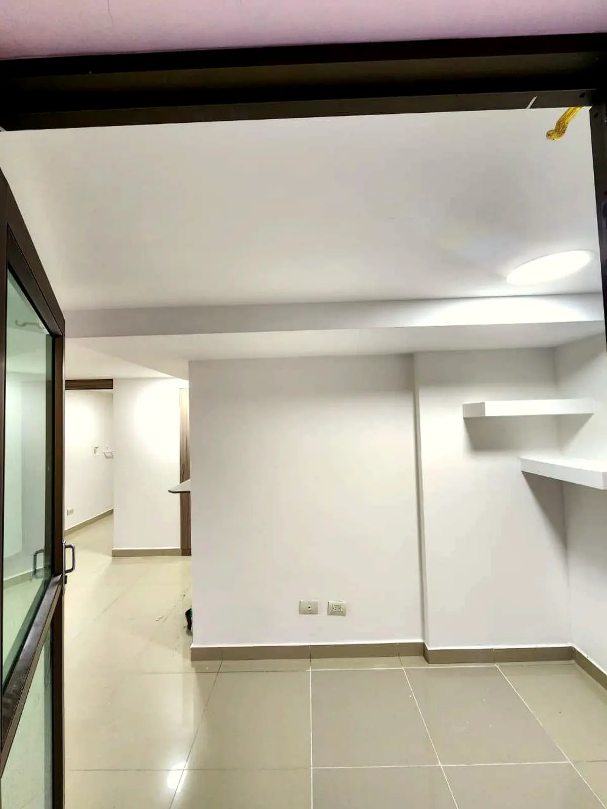 Imagen de Bodega en arriendo en Antioquia, MEDELLÍN, LAURELES Imagen de Bodega en arriendo en Antioquia, MEDELLÍN, LAURELES