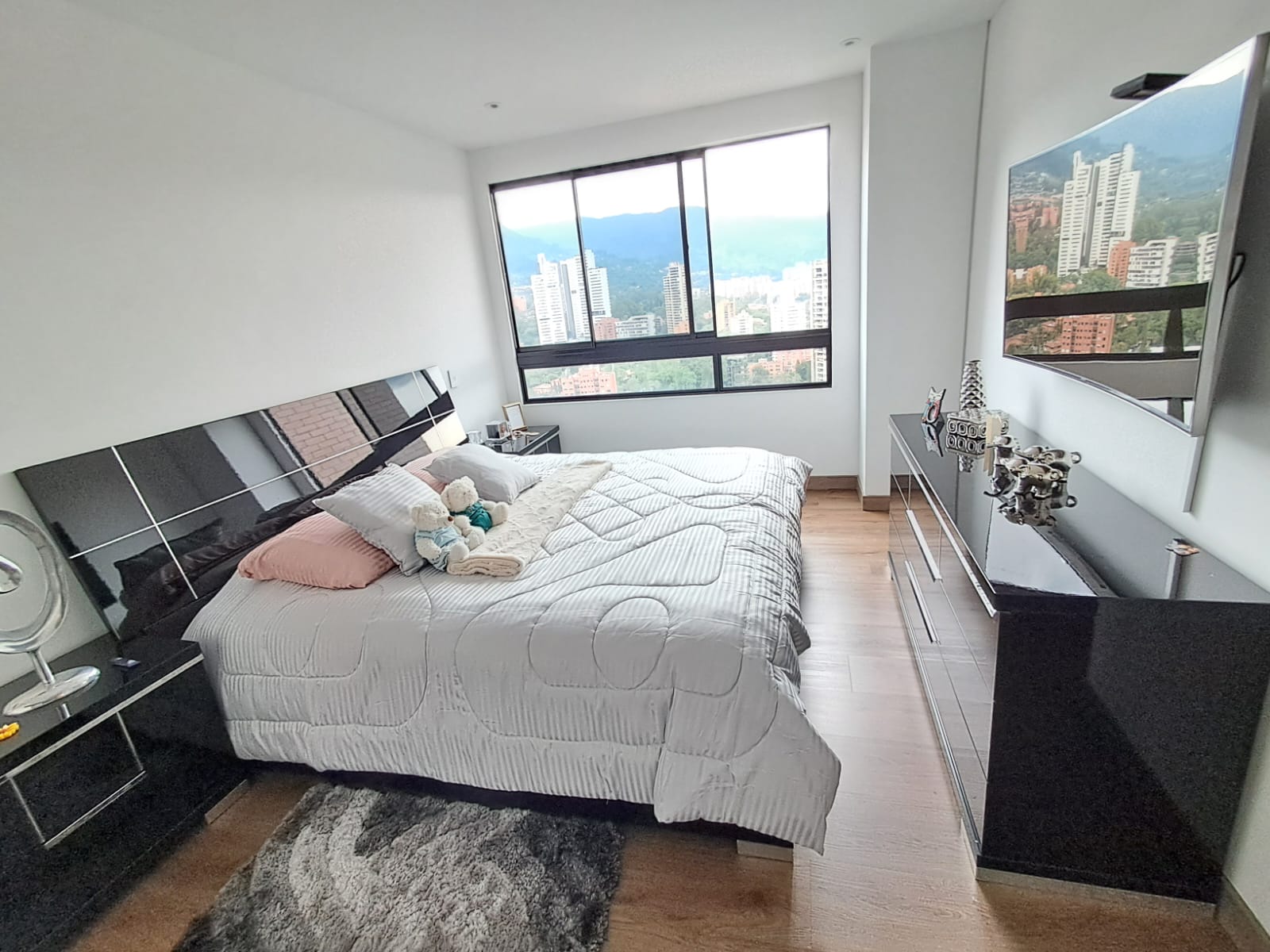 Apartamento en Arriendo en EL POBLADO Imagen de Apartamento 19