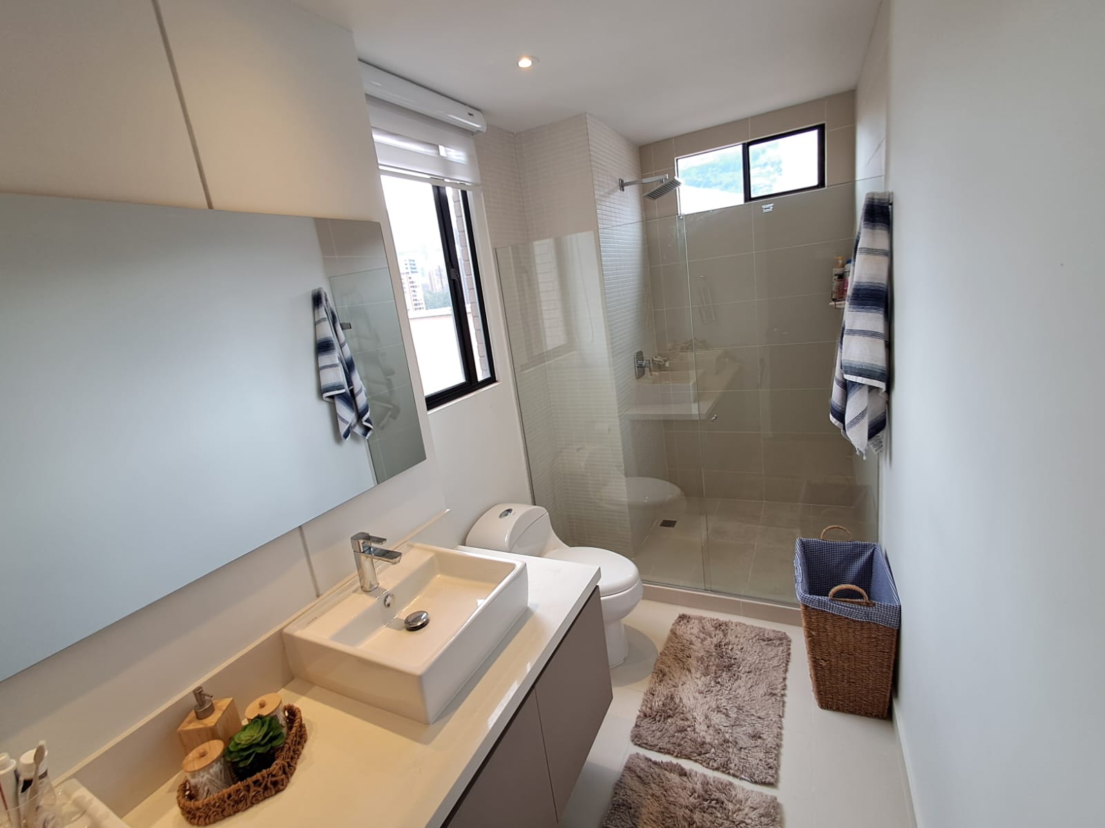 Apartamento en Arriendo en EL POBLADO Imagen de Apartamento 24