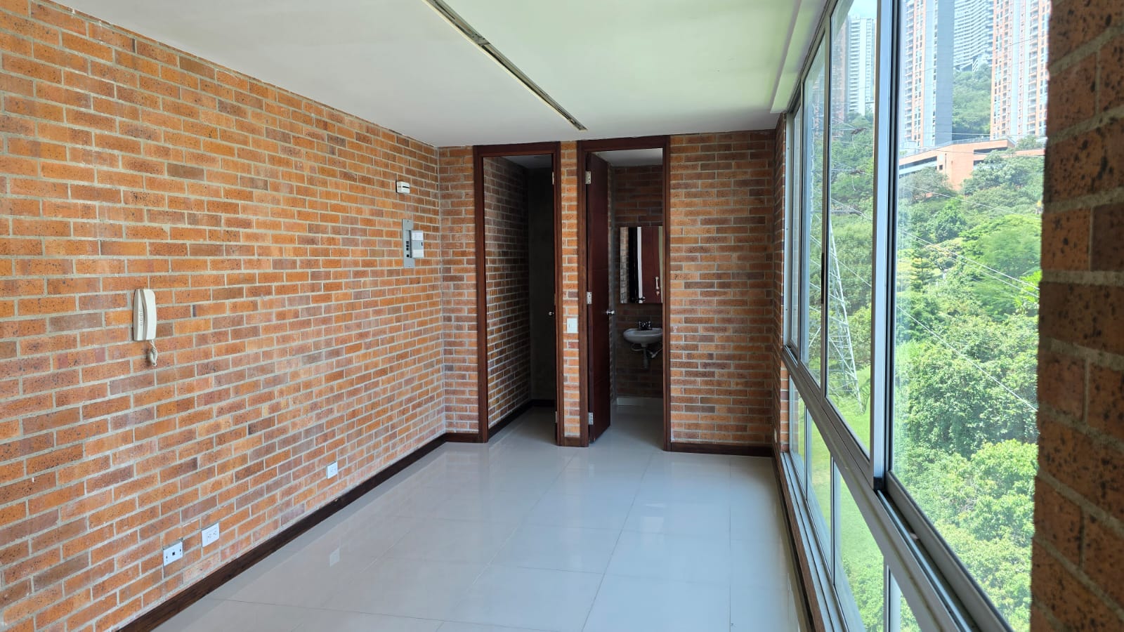 Imagen de oficina 1