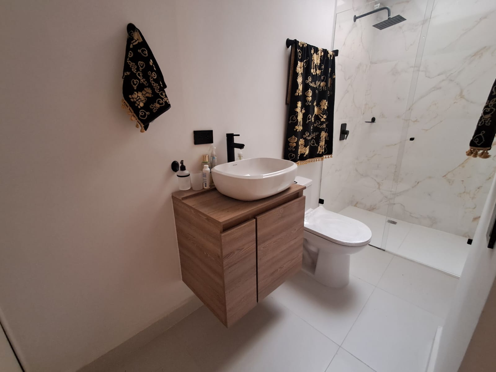 Apartamento en Arriendo en NUEVOS CONQUISTADORES Imagen de apartamento 2