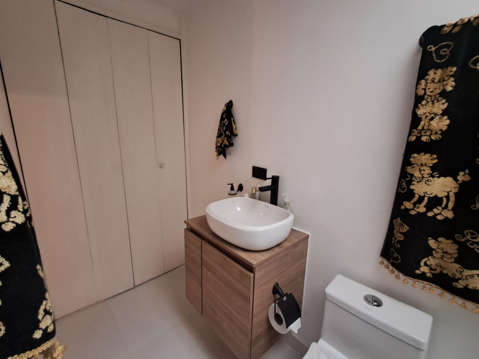 Apartamento en Arriendo en NUEVOS CONQUISTADORES Imagen de Apartamento 7