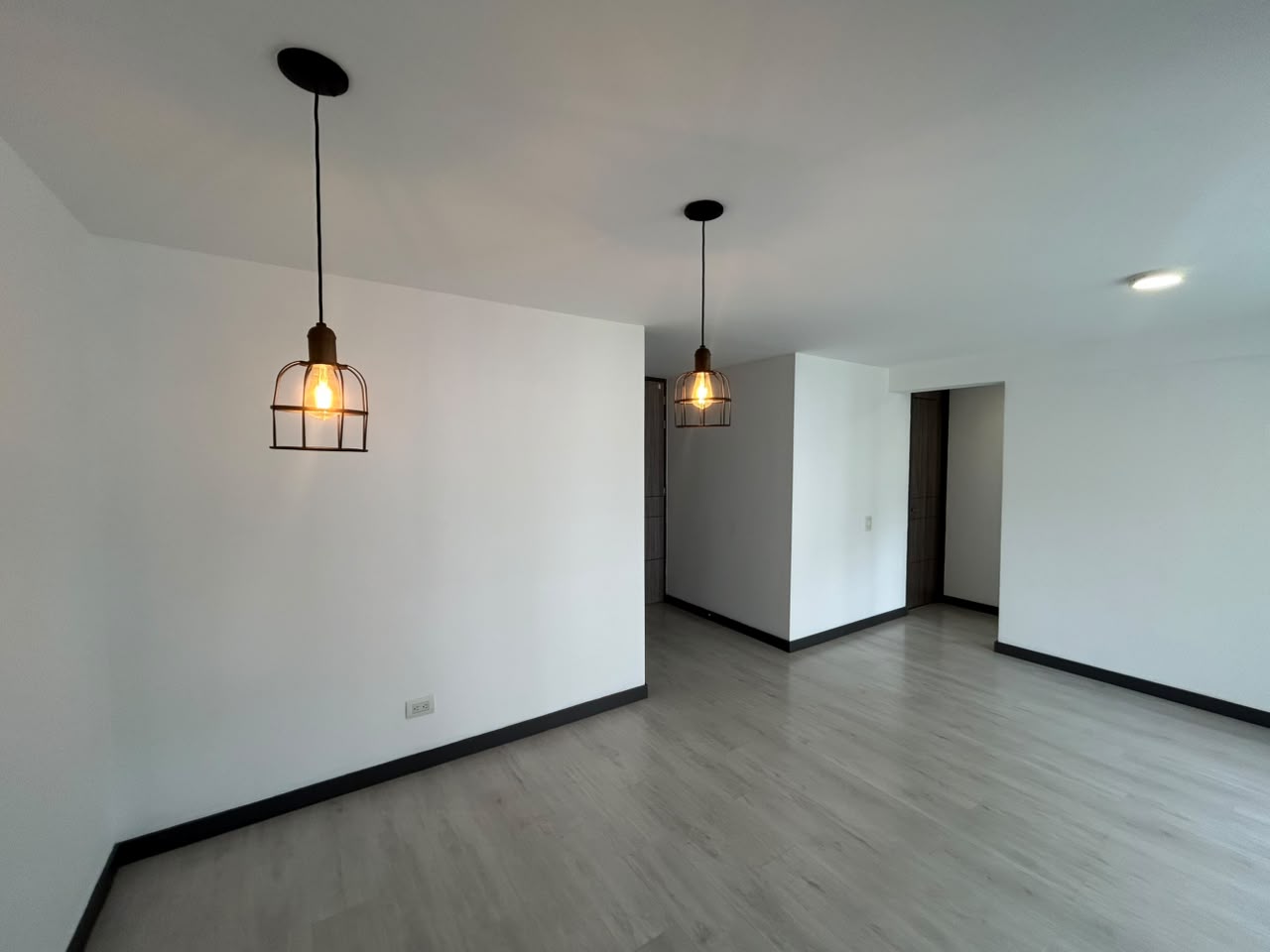 Apartamento en Arriendo en LOMA DE LAS BRUJAS Imagen de apartamento 1