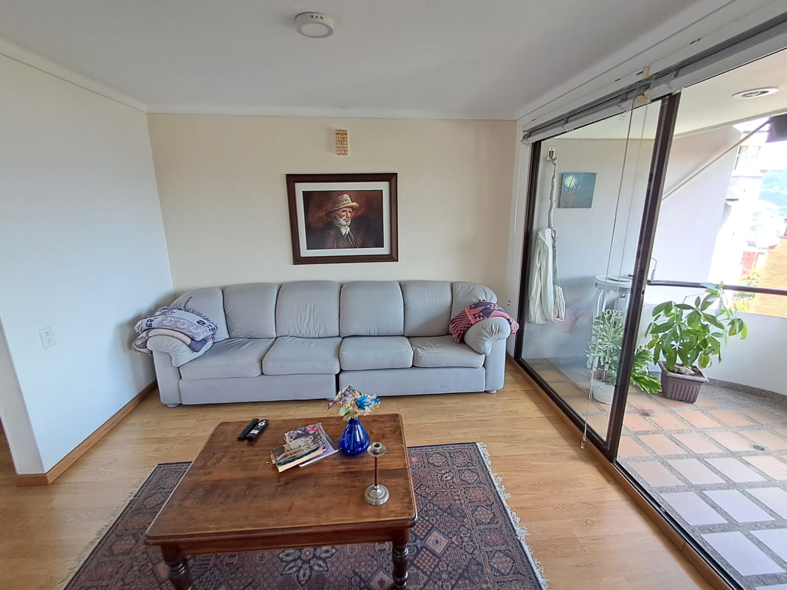Apartamento en Arriendo en EL TESORO Imagen principal de apartamento